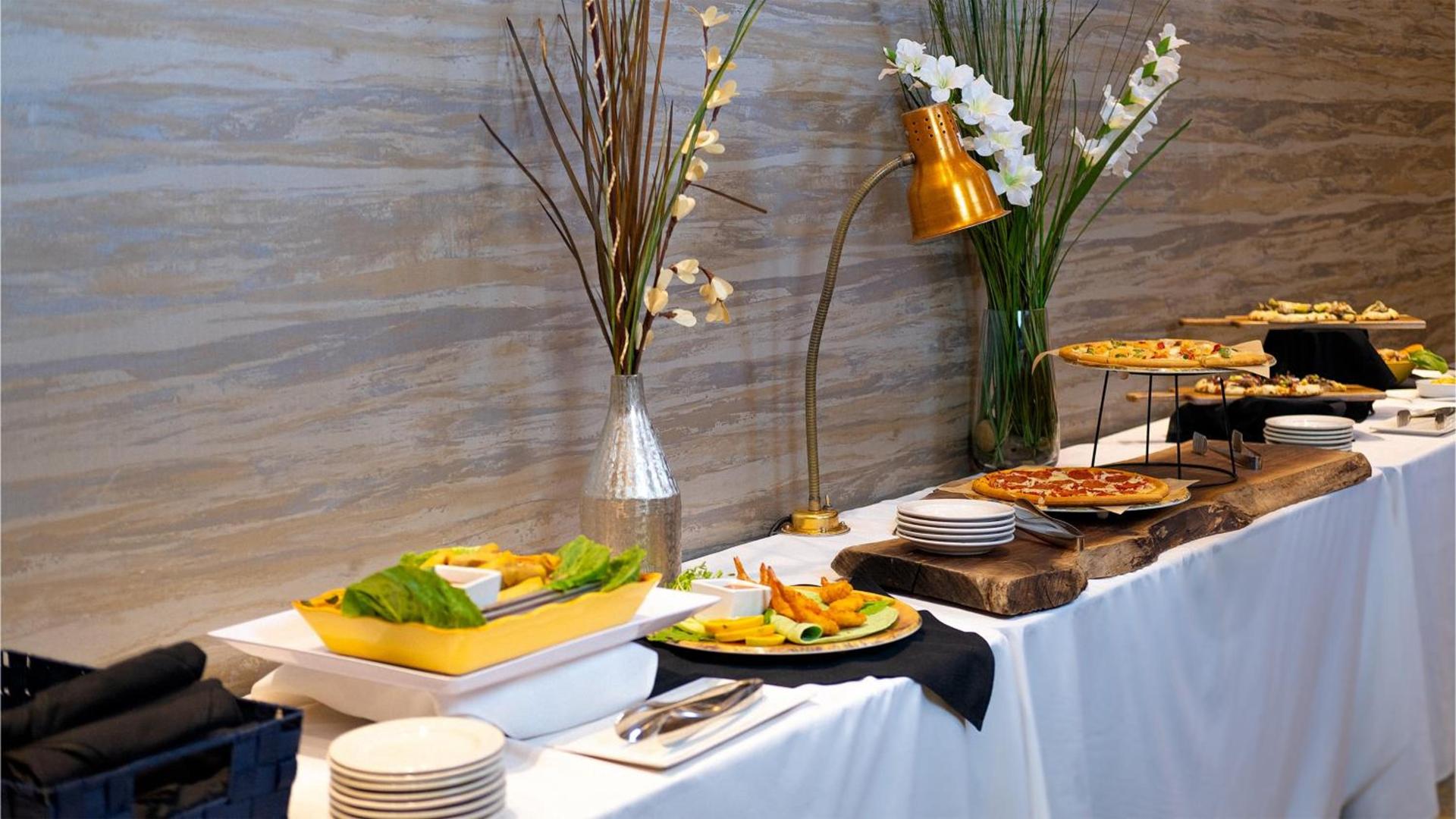 Holiday Inn & Suites Philadelphia W - Drexel Hill by IHG photo 84