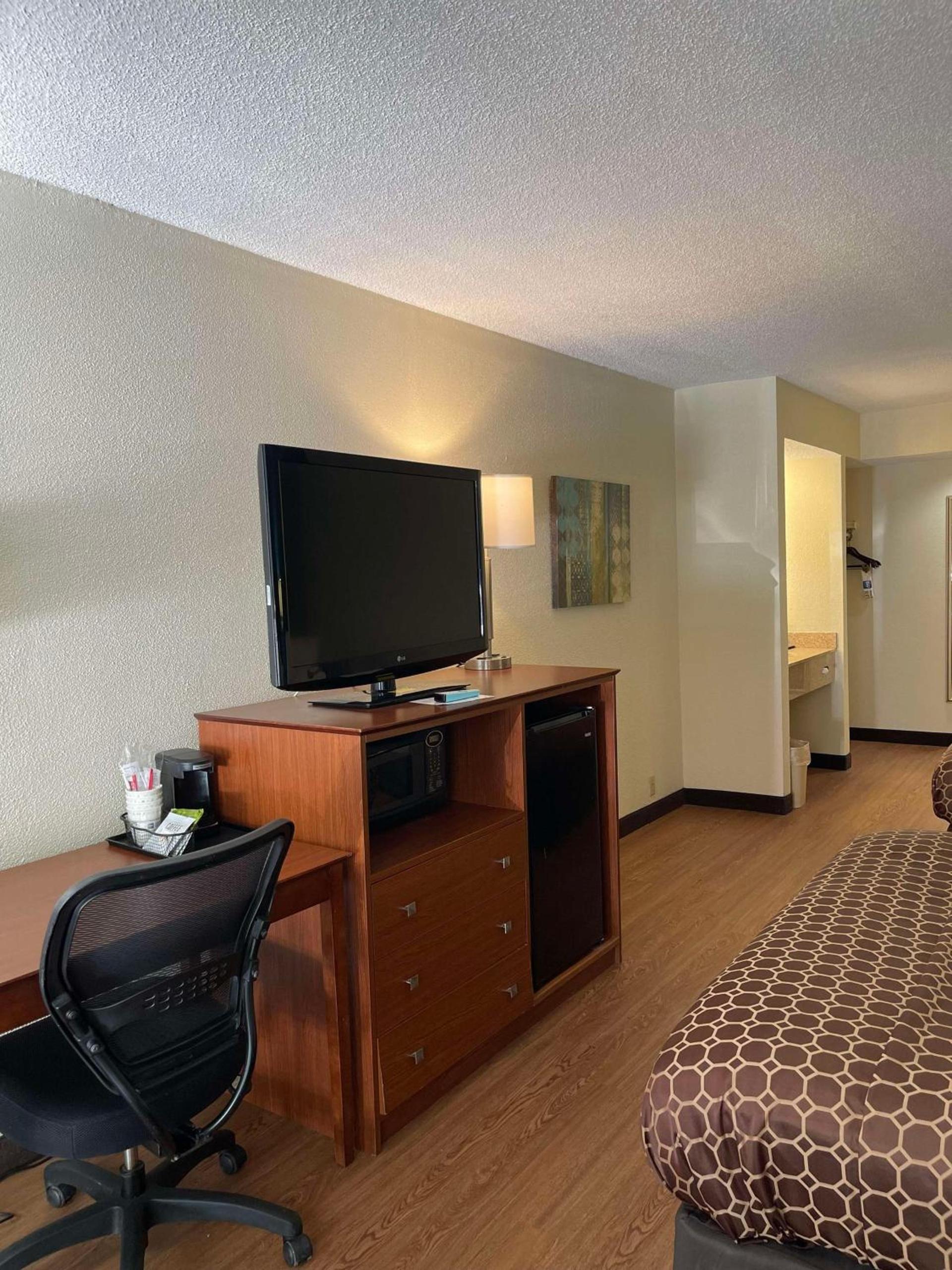 Best Western Tallahassee Downtown Inn and Suites photo 14