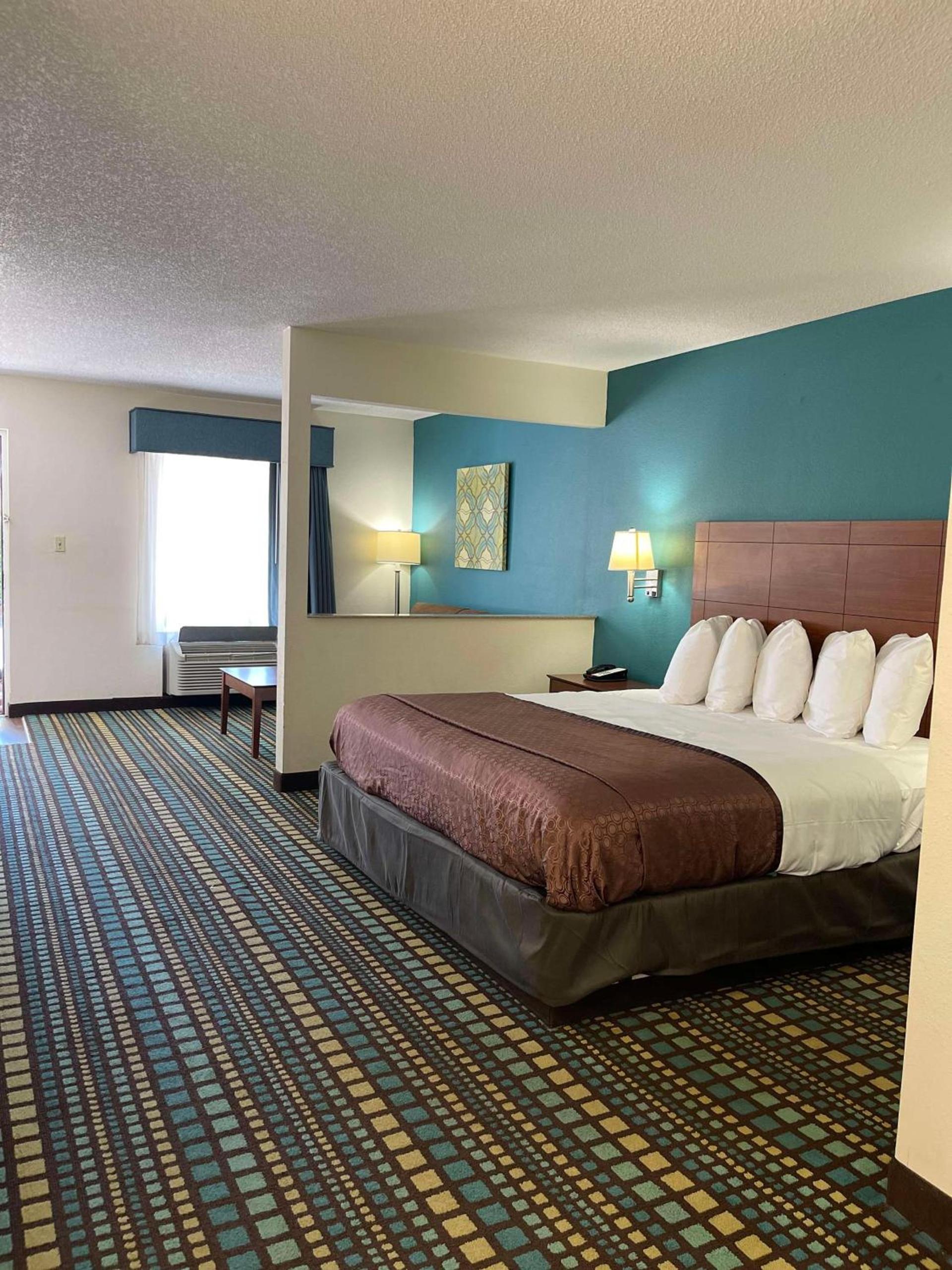 Best Western Tallahassee Downtown Inn and Suites photo 17