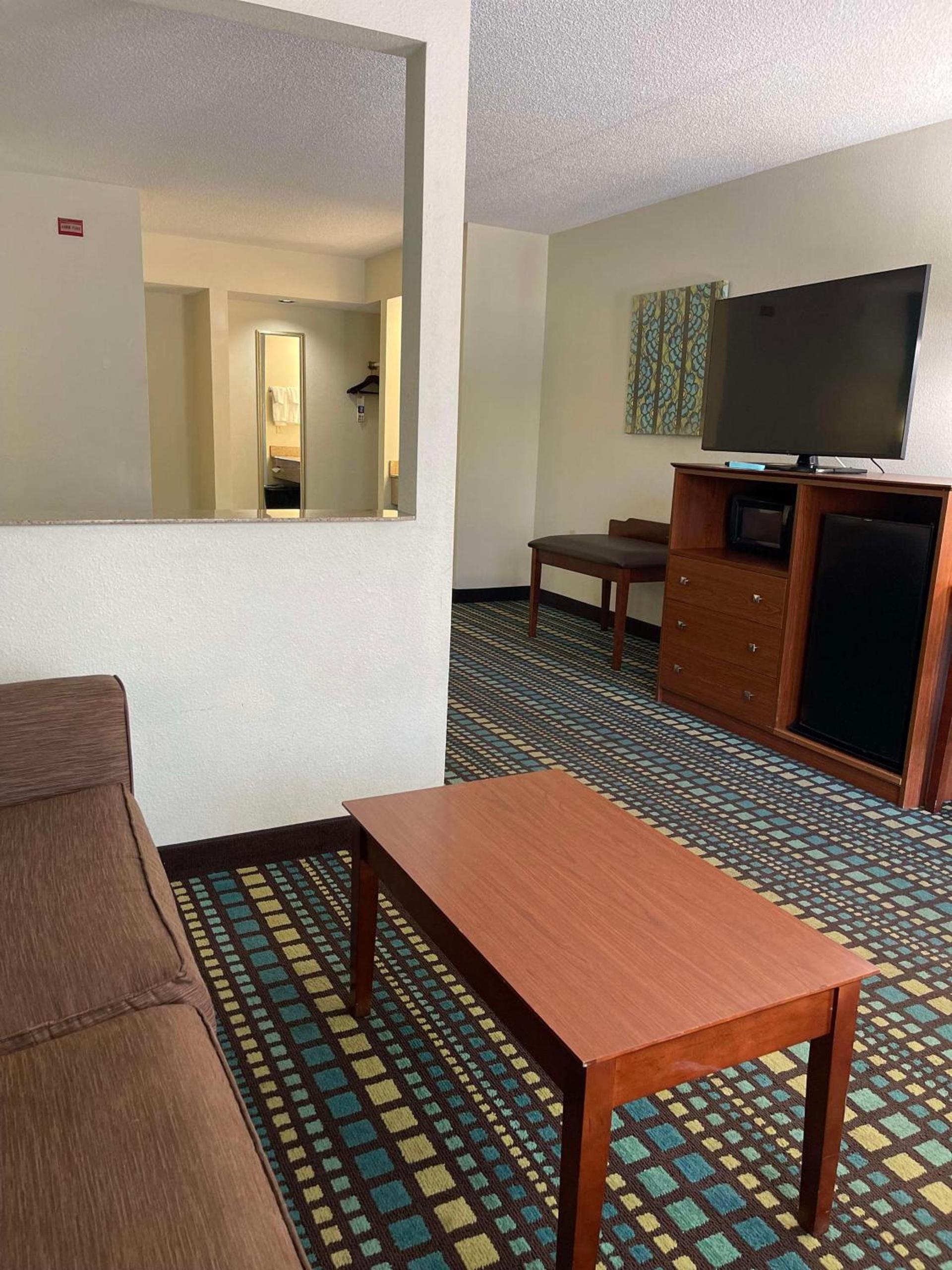 Best Western Tallahassee Downtown Inn and Suites photo 20