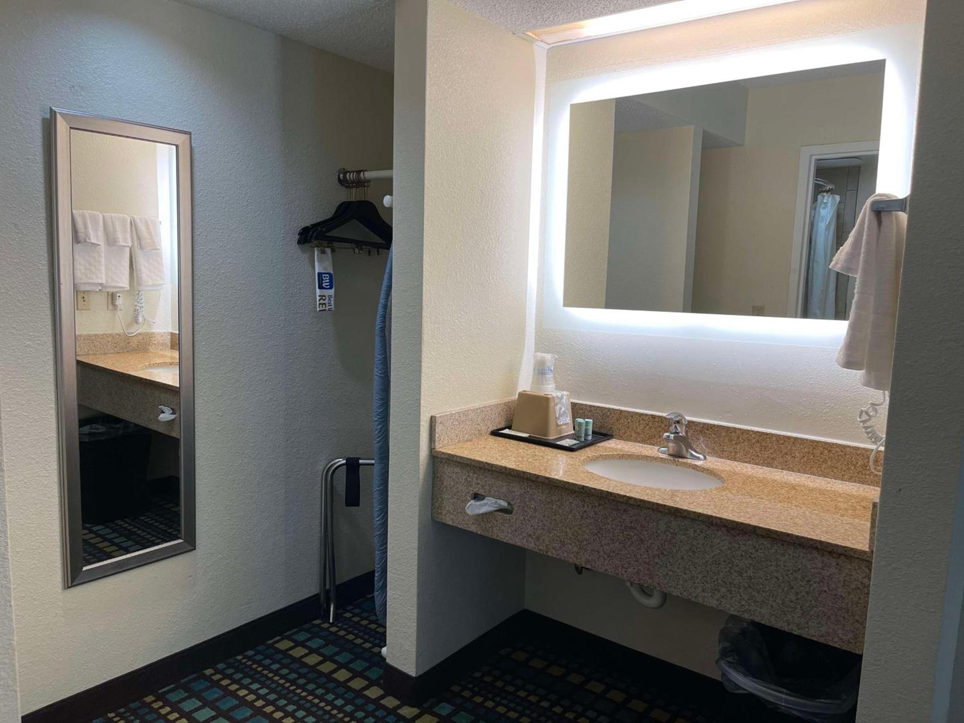 Best Western Tallahassee Downtown Inn and Suites photo 38