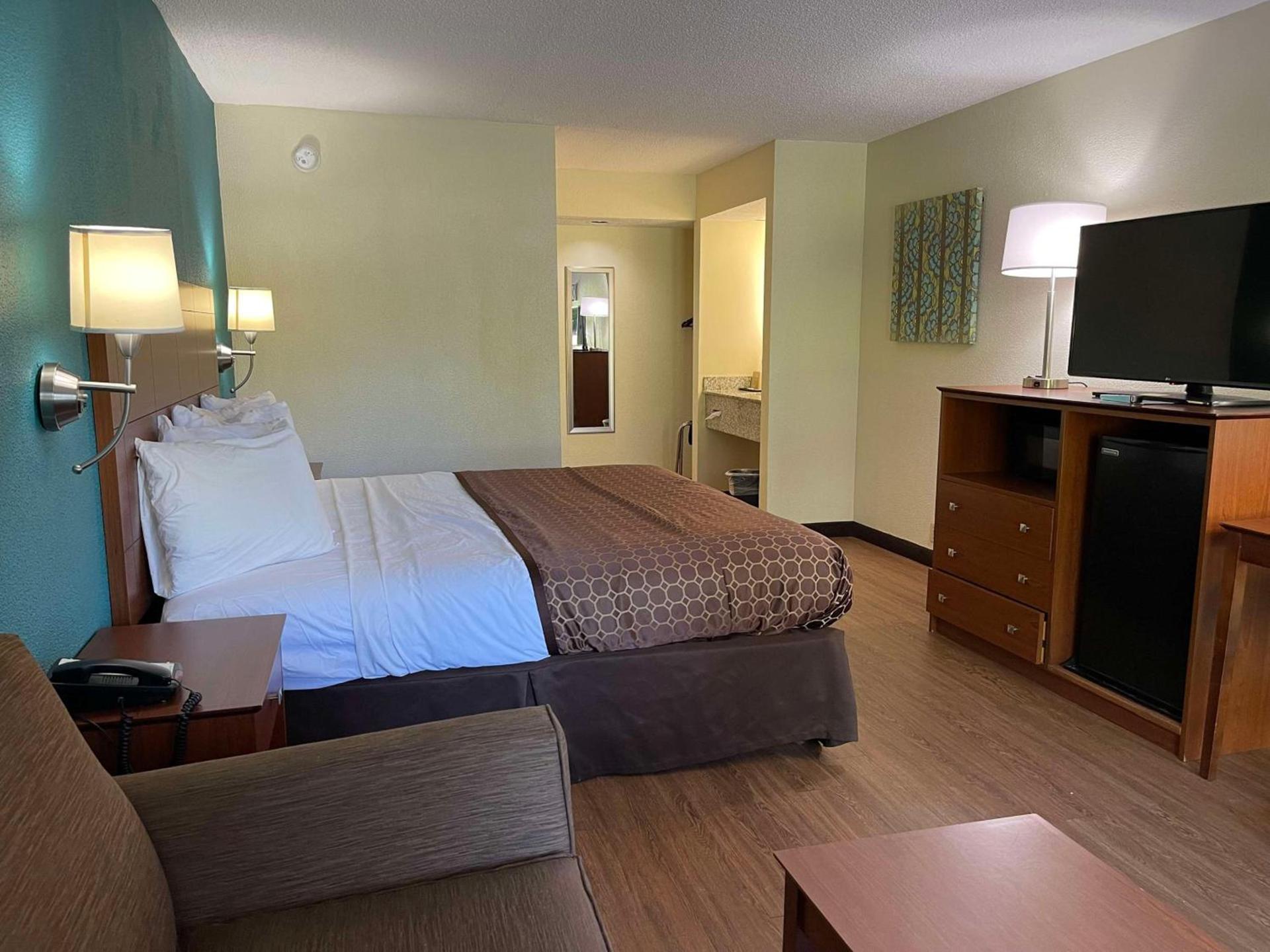 Best Western Tallahassee Downtown Inn and Suites photo 25