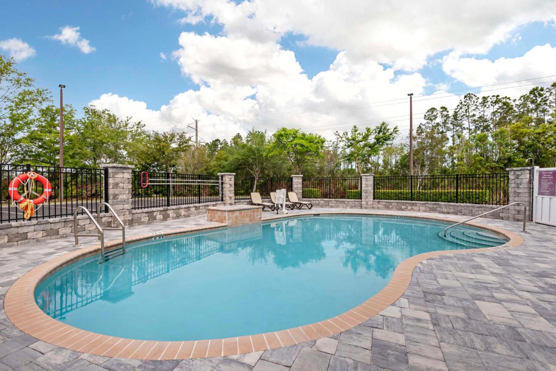 Best Western Plus First Coast Inn and Suites photo 2