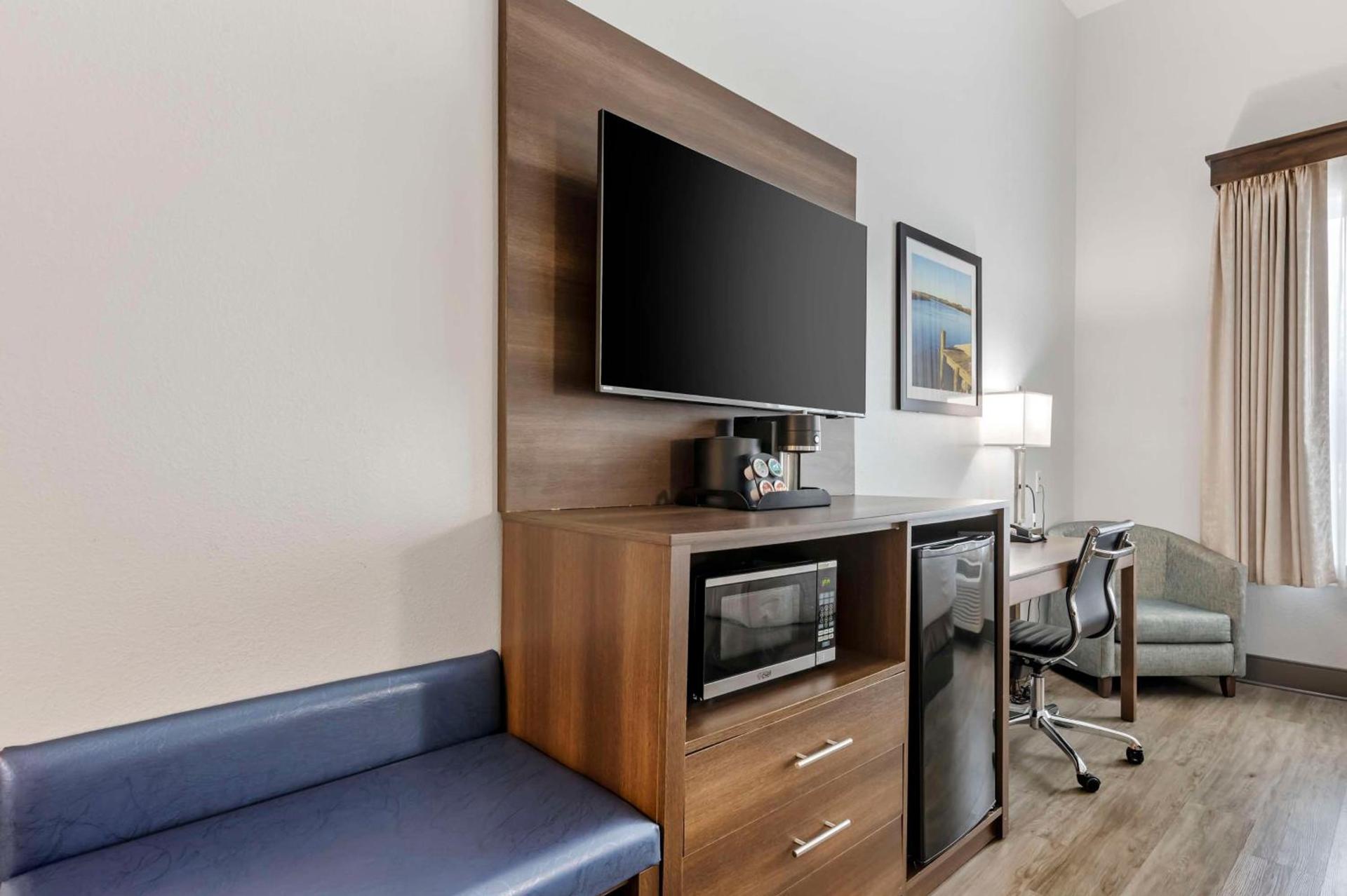 Best Western Plus First Coast Inn and Suites photo 19