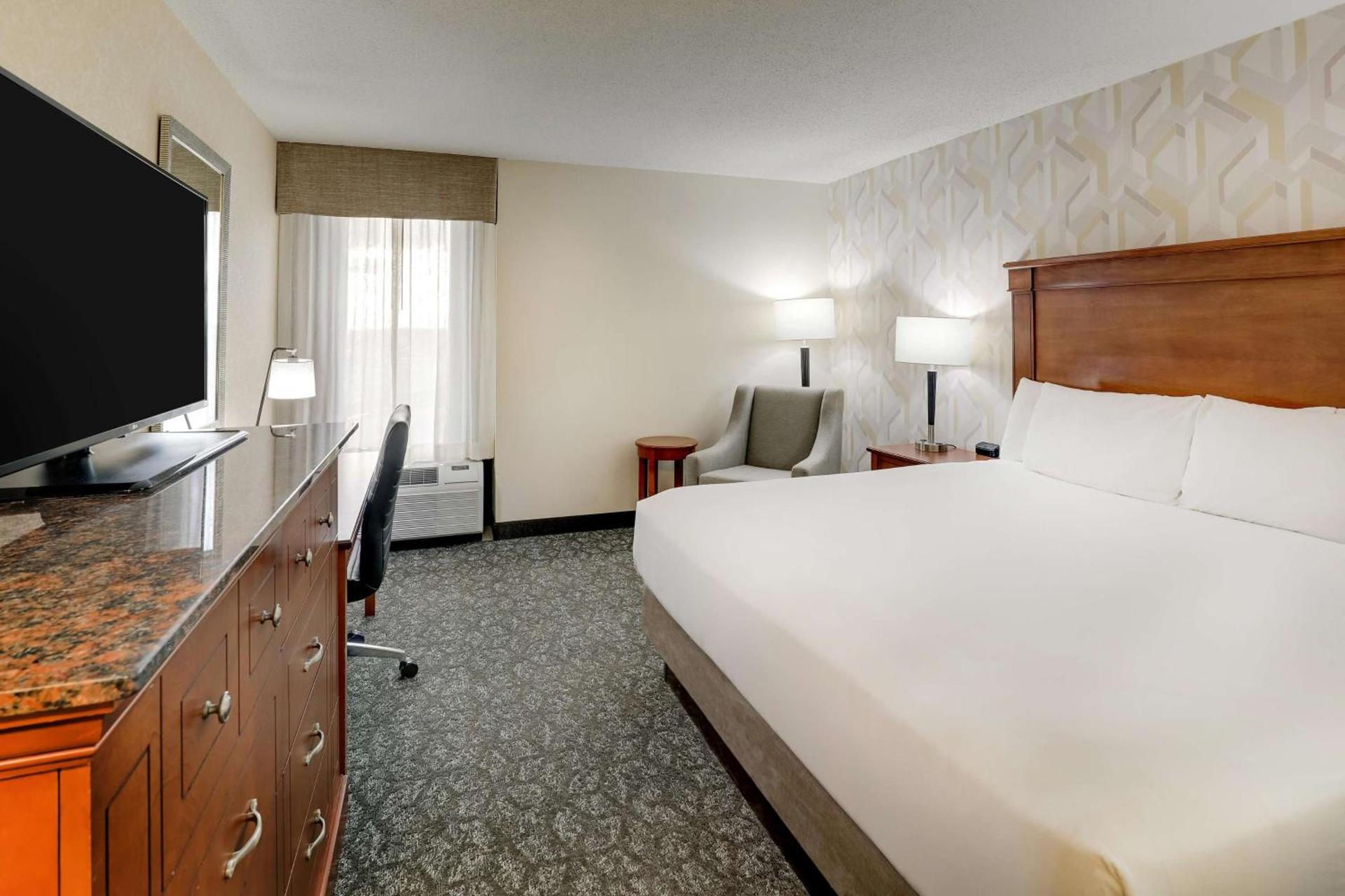 Drury Inn & Suites Marion photo 17