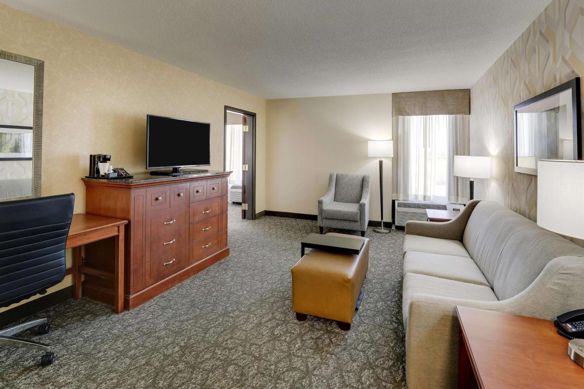 Drury Inn & Suites Marion photo 29