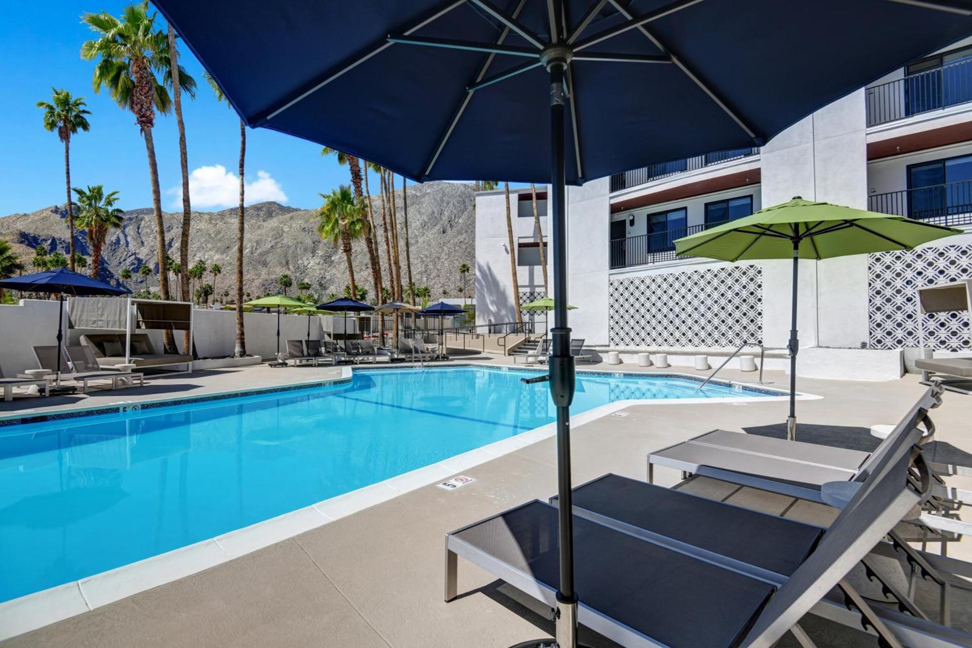 The Dunes Hotel (Palm Springs) photo 49