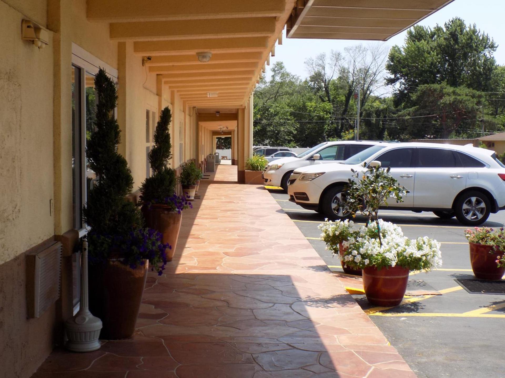 Virginia Inn photo 8