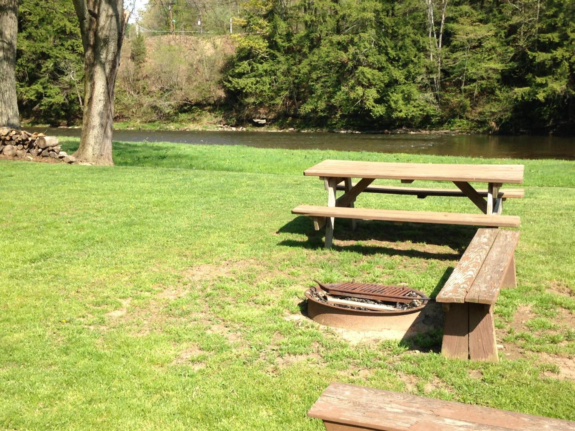 Rough Cut Lodge photo 14