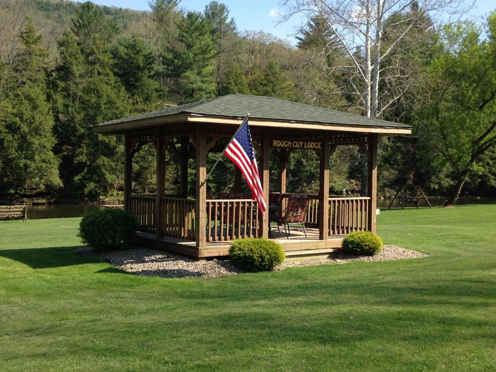 Rough Cut Lodge photo 21