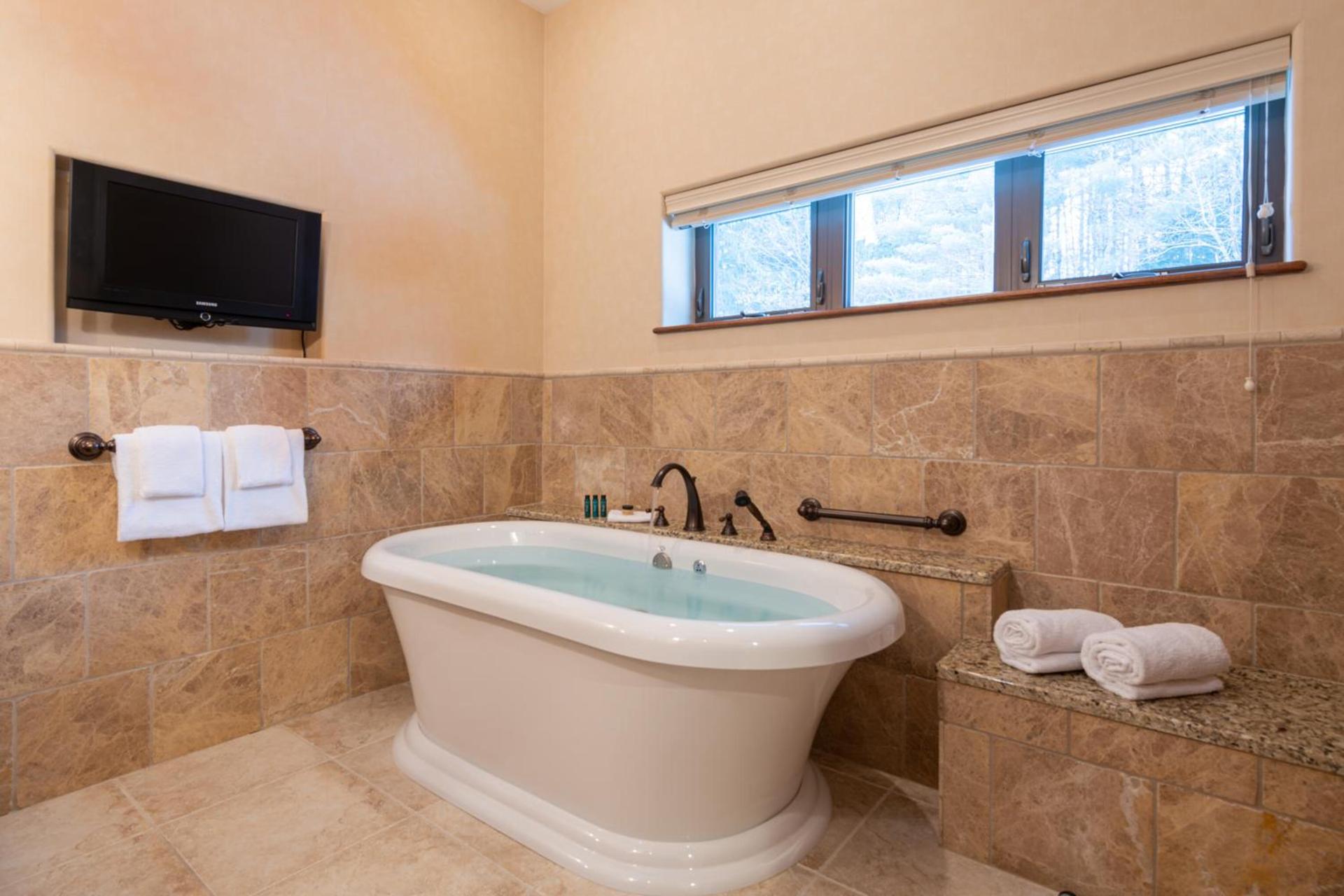 Best Western Plus Waterbury - Stowe photo 69