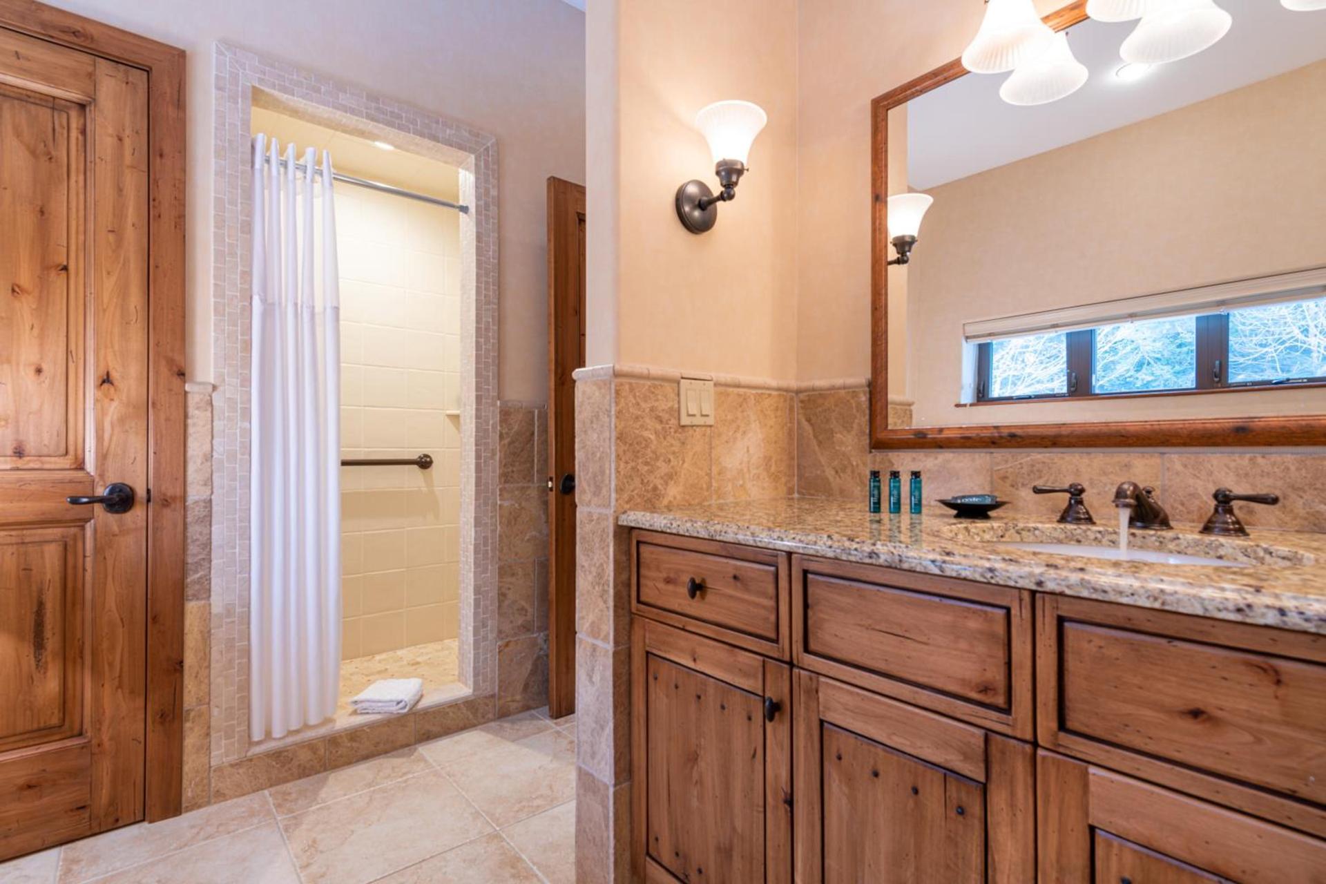 Best Western Plus Waterbury - Stowe photo 72