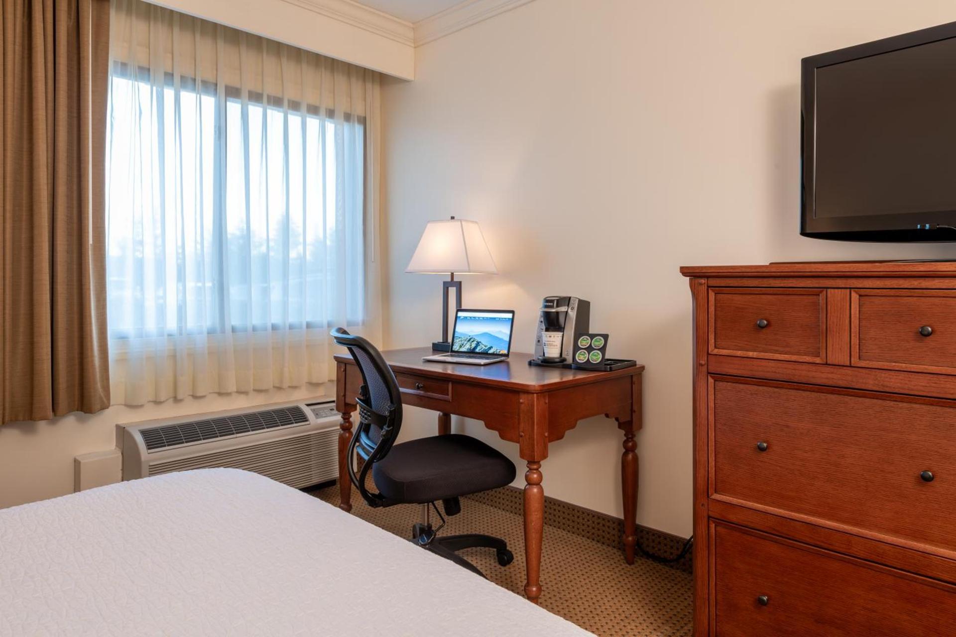 Best Western Plus Waterbury - Stowe photo 80