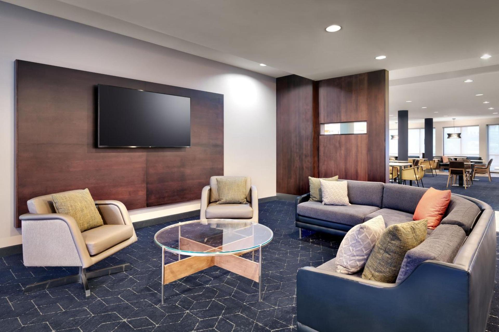 Courtyard by Marriott Johnson City photo 3