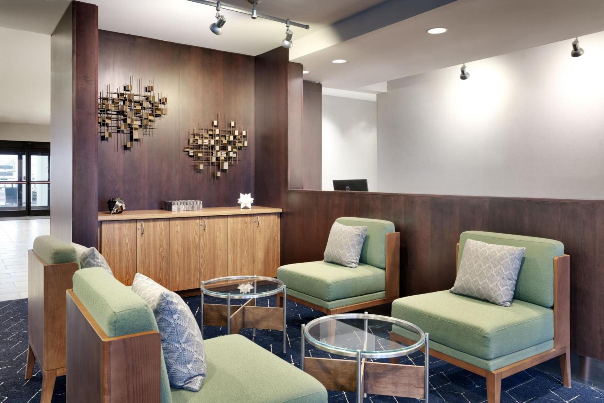 Courtyard by Marriott Johnson City photo 4