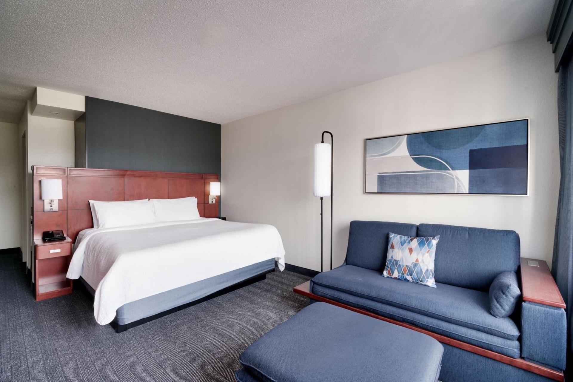 Courtyard by Marriott Johnson City photo 9