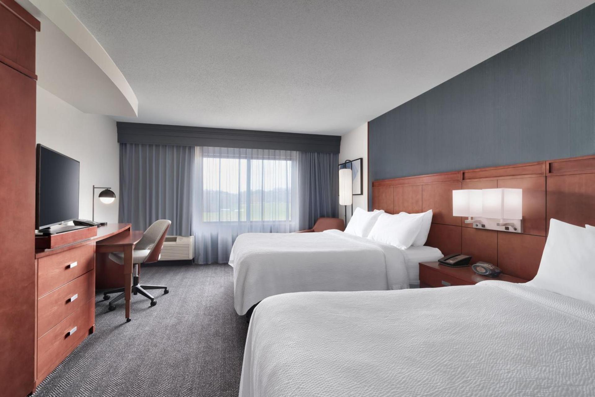Courtyard by Marriott Johnson City photo 10