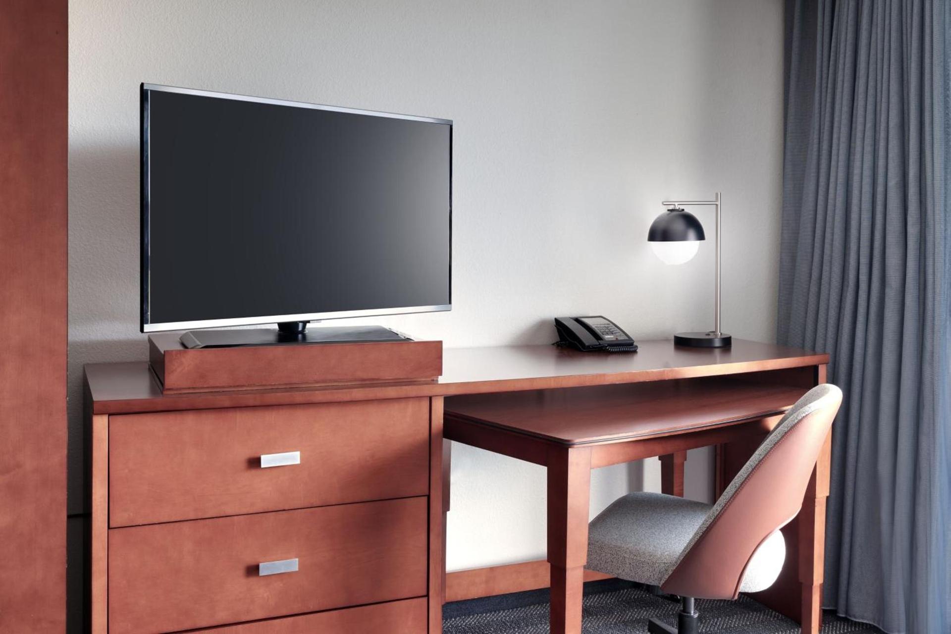 Courtyard by Marriott Johnson City photo 13