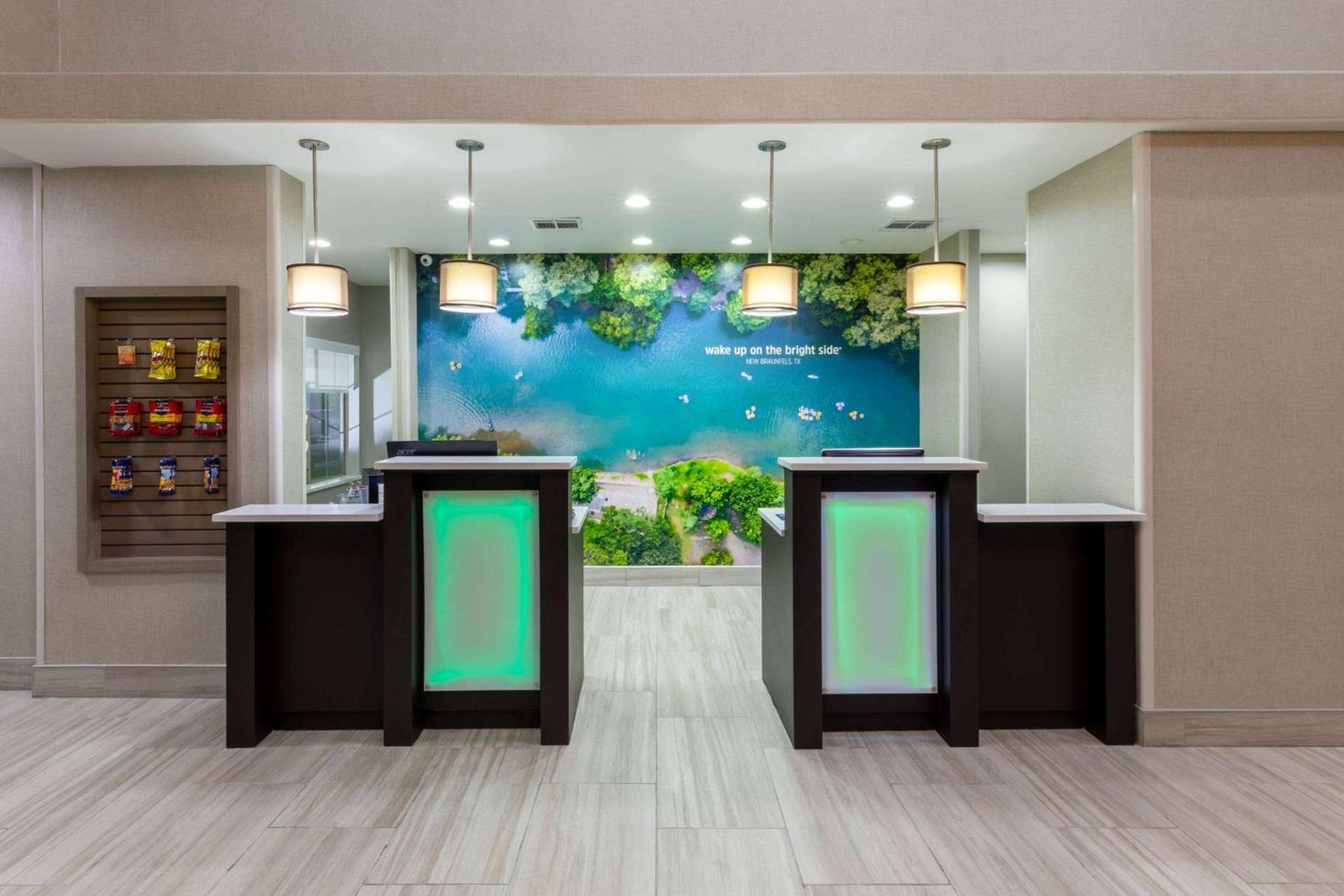 La Quinta by Wyndham New Braunfels photo 9