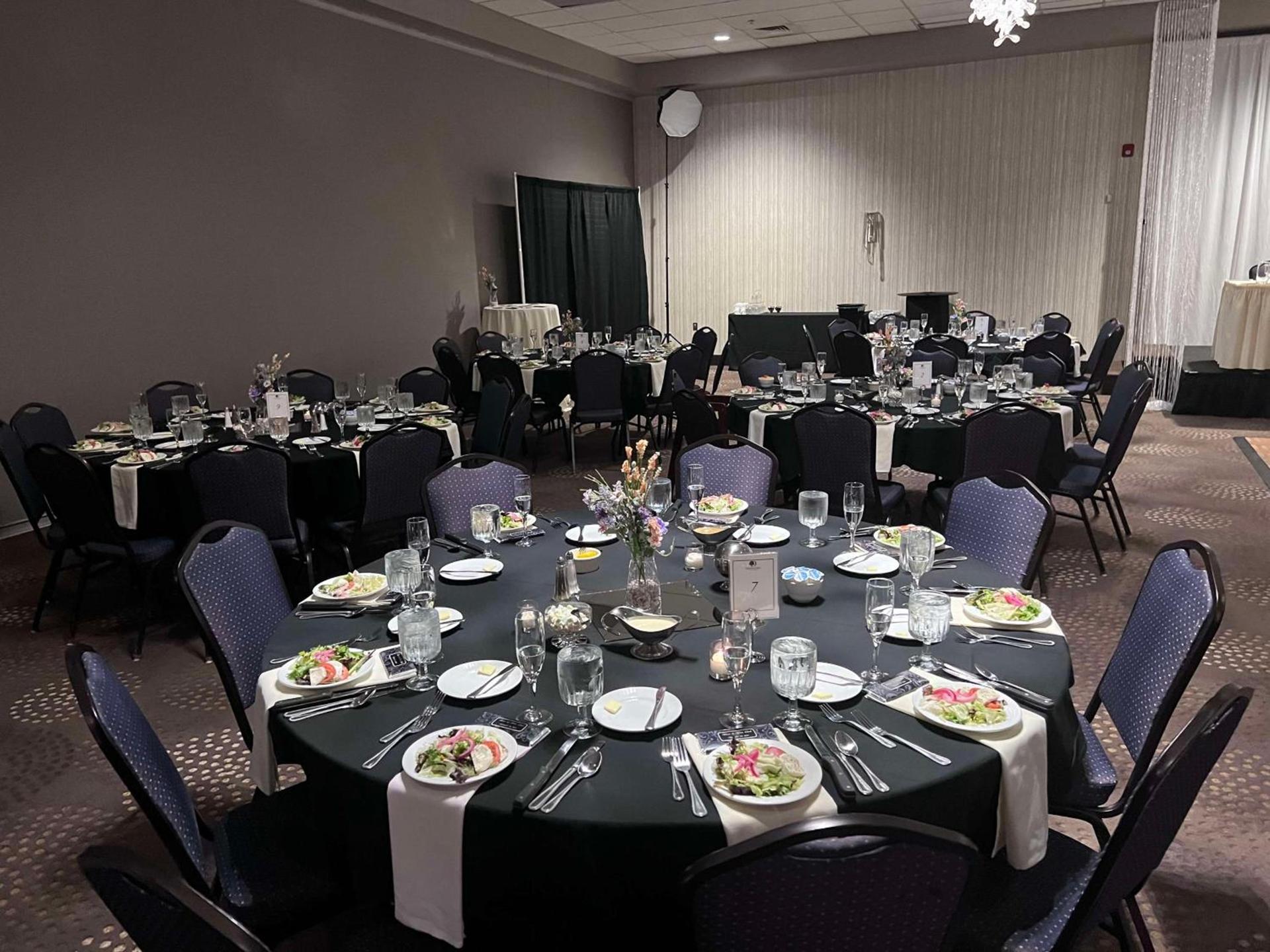 DoubleTree by Hilton Bloomington photo 65