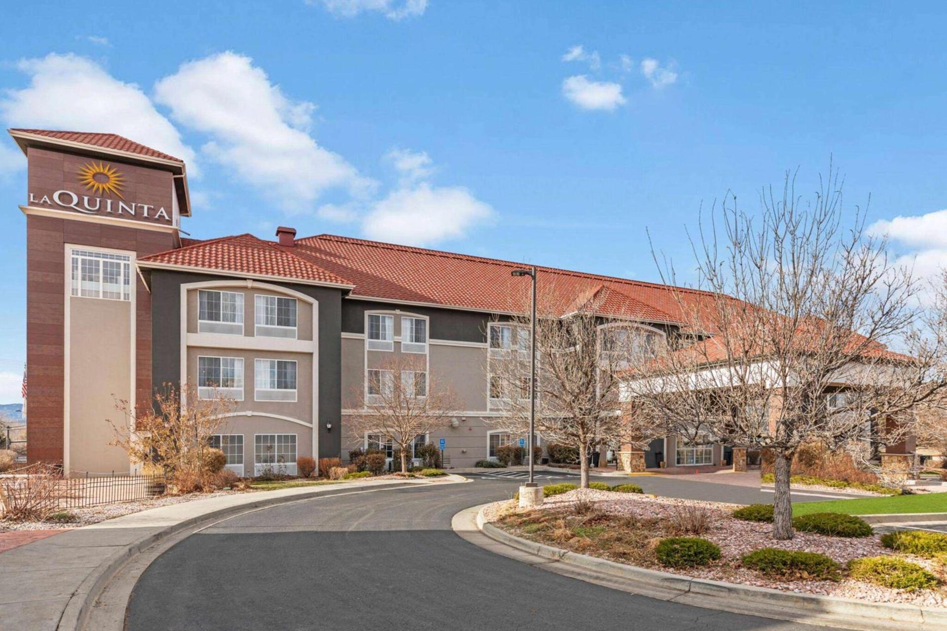La Quinta Inn & Suites by Wyndham Loveland Estes Park photo 30