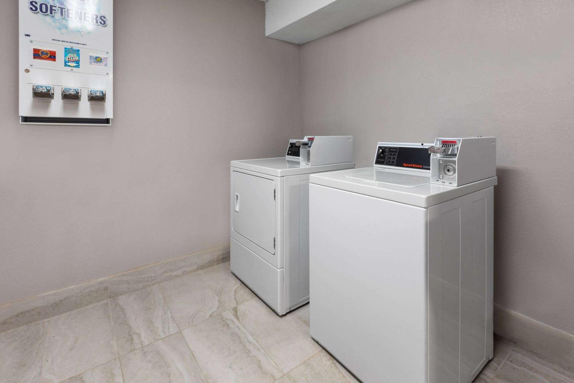 Wingate by Wyndham Troy photo 16