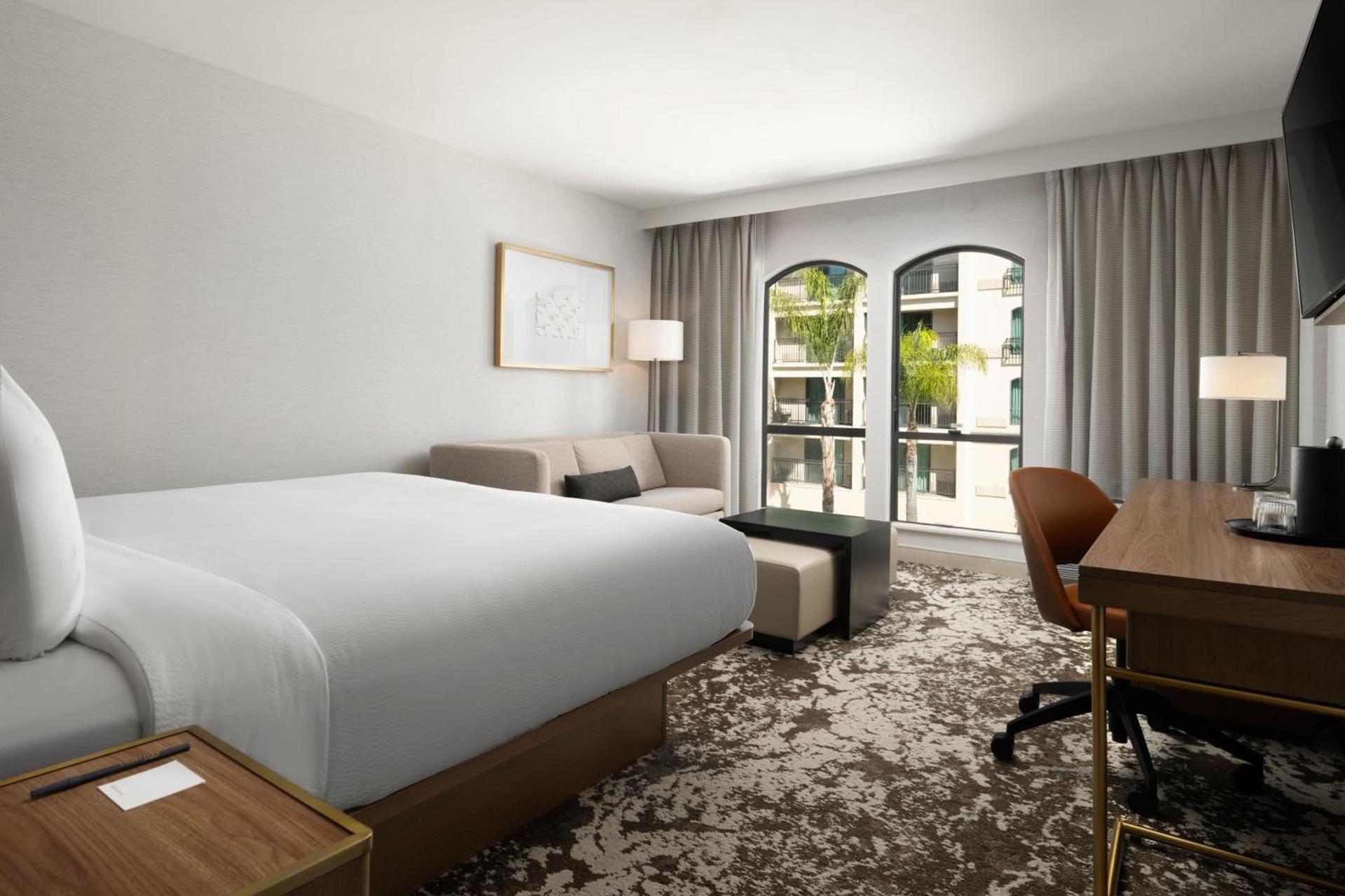 Courtyard by Marriott Los Angeles Pasadena Old Town photo 11