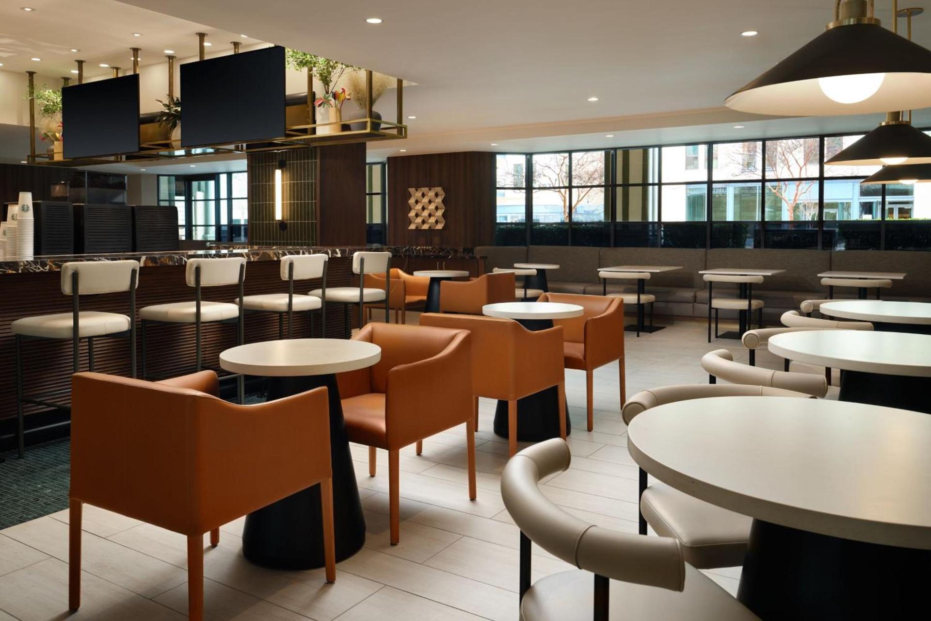 Courtyard by Marriott Los Angeles Pasadena Old Town photo 49