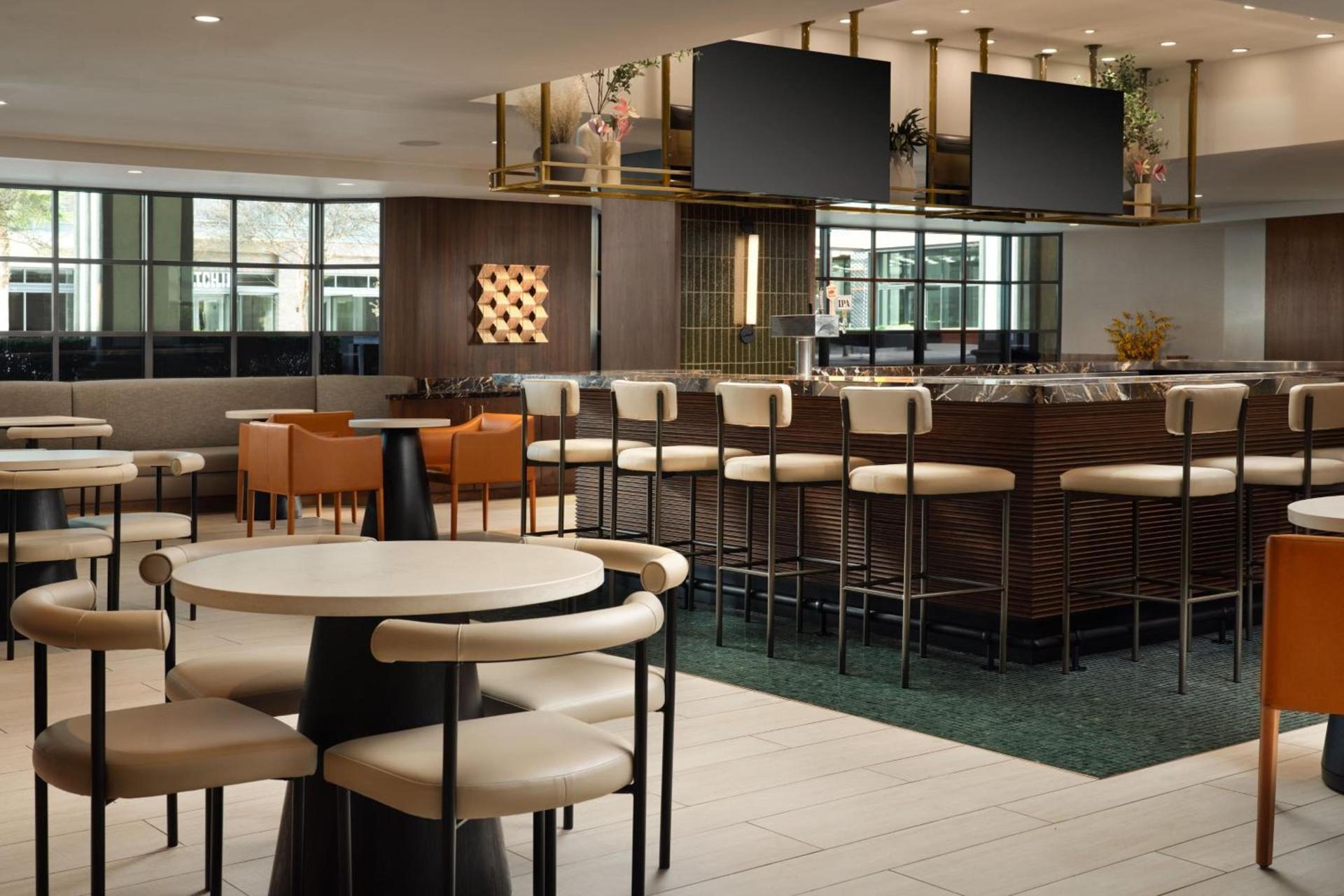 Courtyard by Marriott Los Angeles Pasadena Old Town photo 46