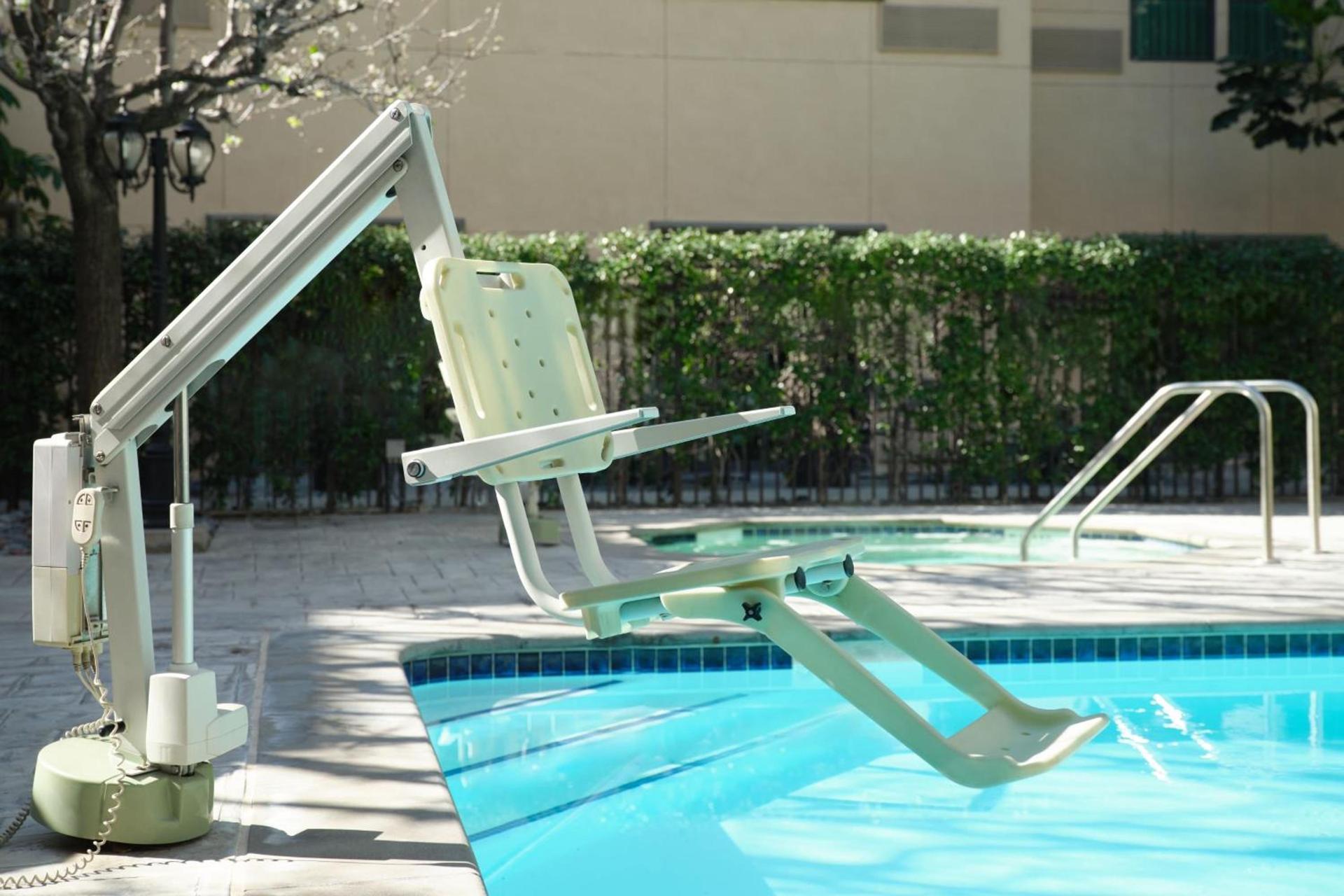 Courtyard by Marriott Los Angeles Pasadena Old Town photo 57