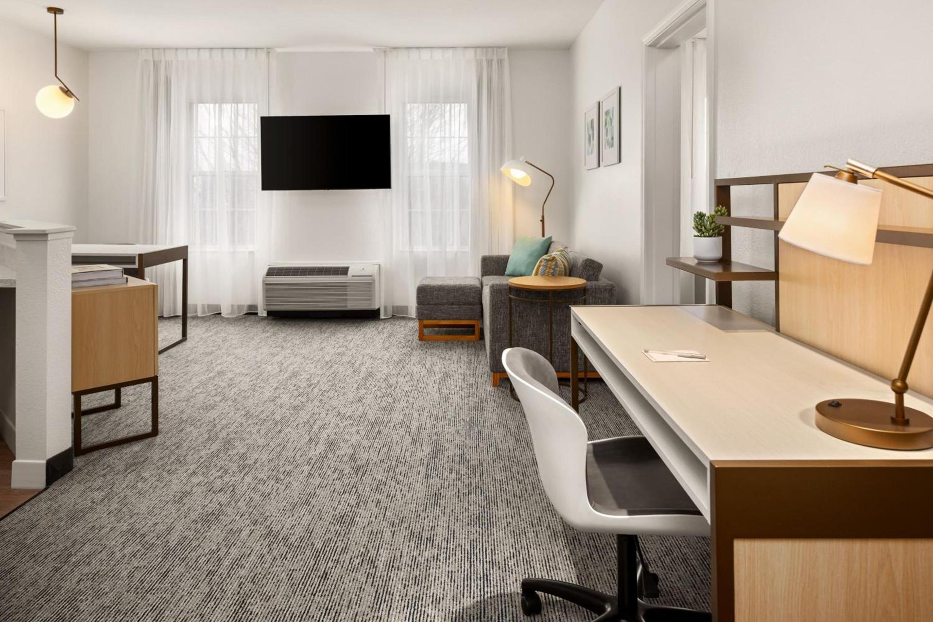 TownePlace Suites Chicago Lombard photo 7