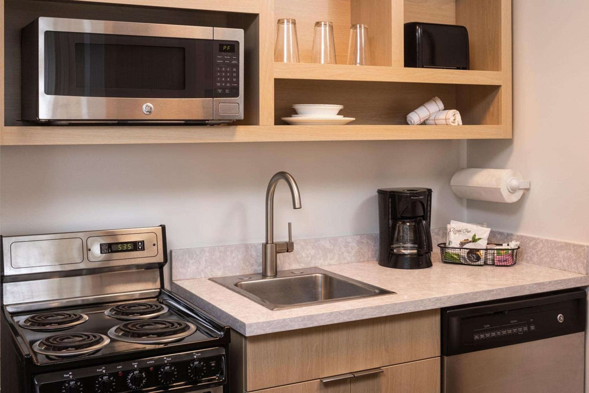 TownePlace Suites Chicago Lombard photo 15