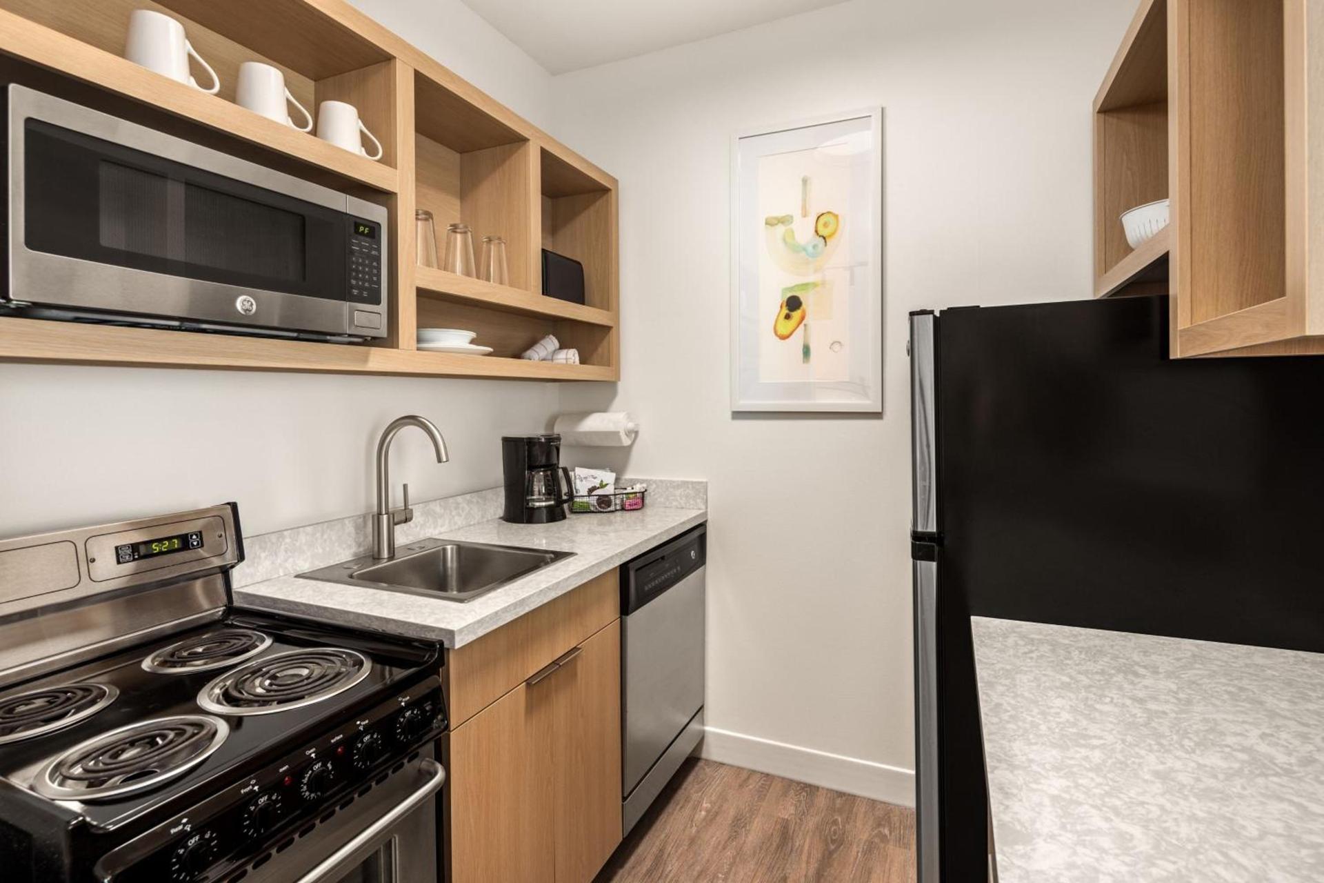 TownePlace Suites Chicago Lombard photo 16