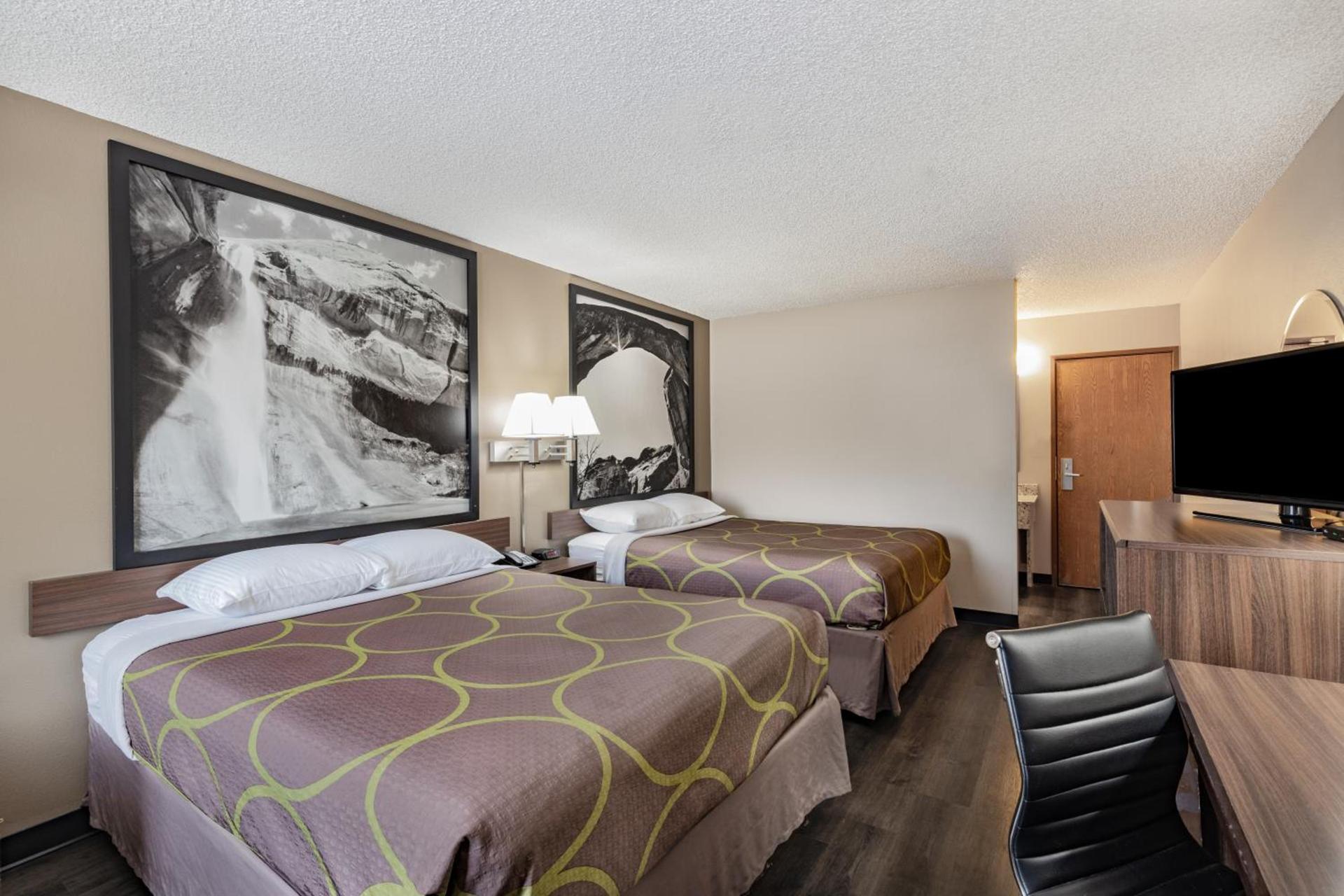 Super 8 by Wyndham Richfield UT photo 42
