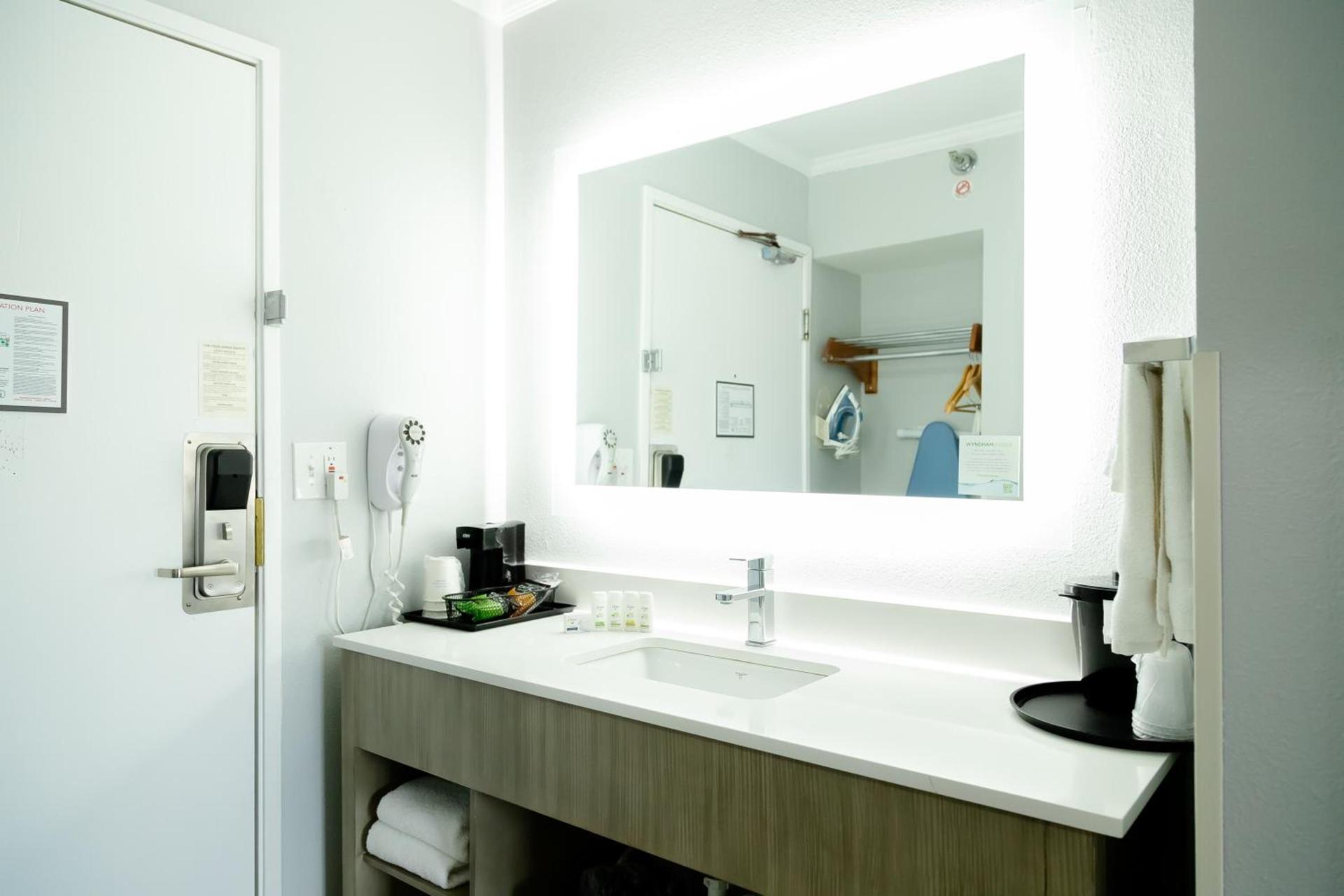 La Quinta Inn Birmingham - Inverness photo 42