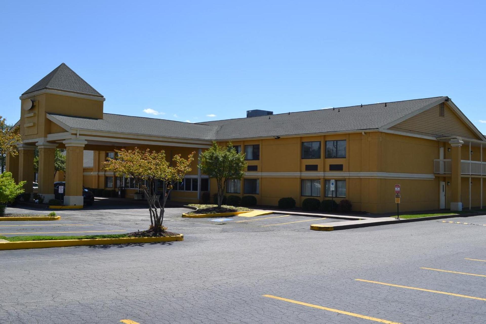 Dayspring Extended Stay photo 1