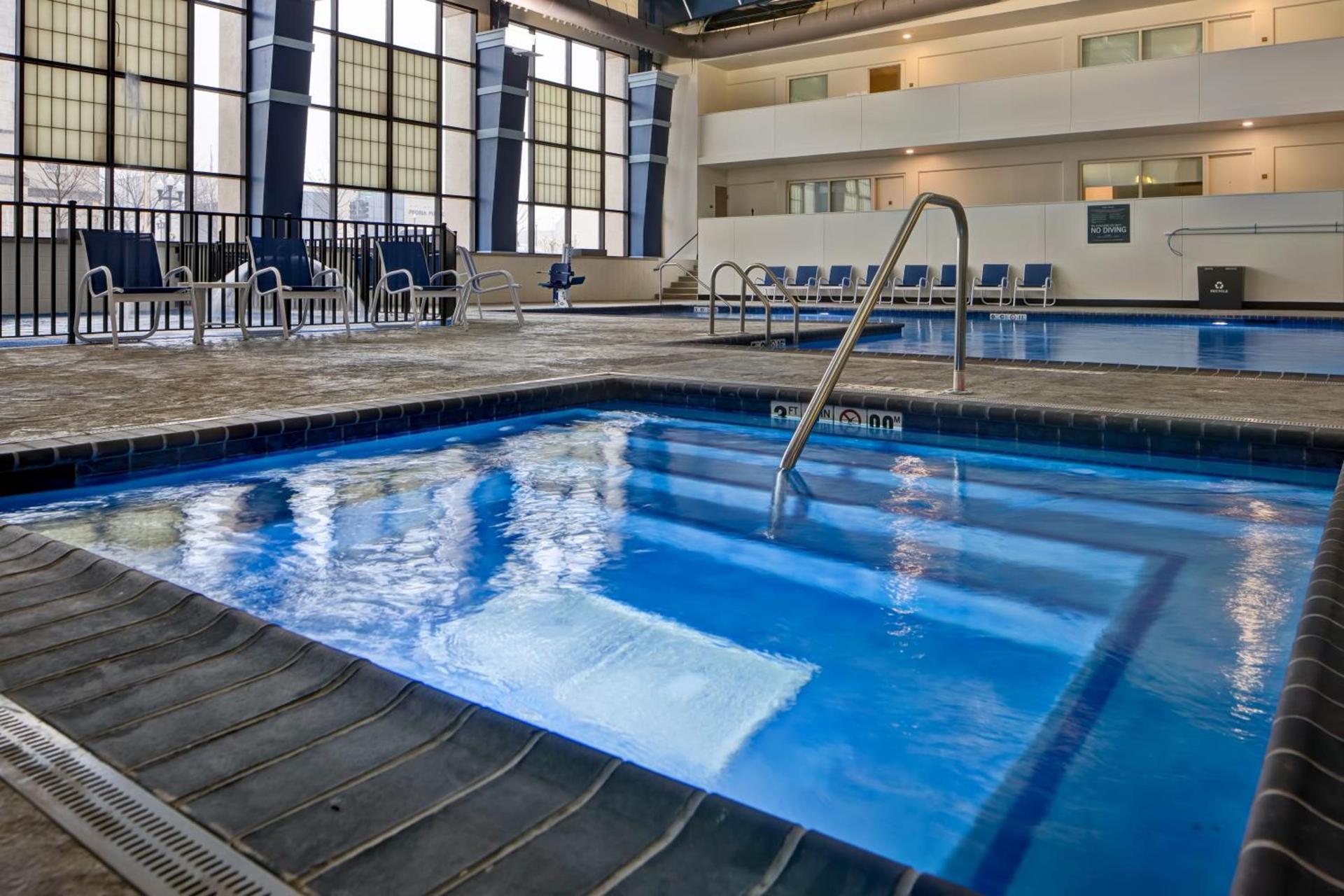Four Points by Sheraton Peoria photo 2