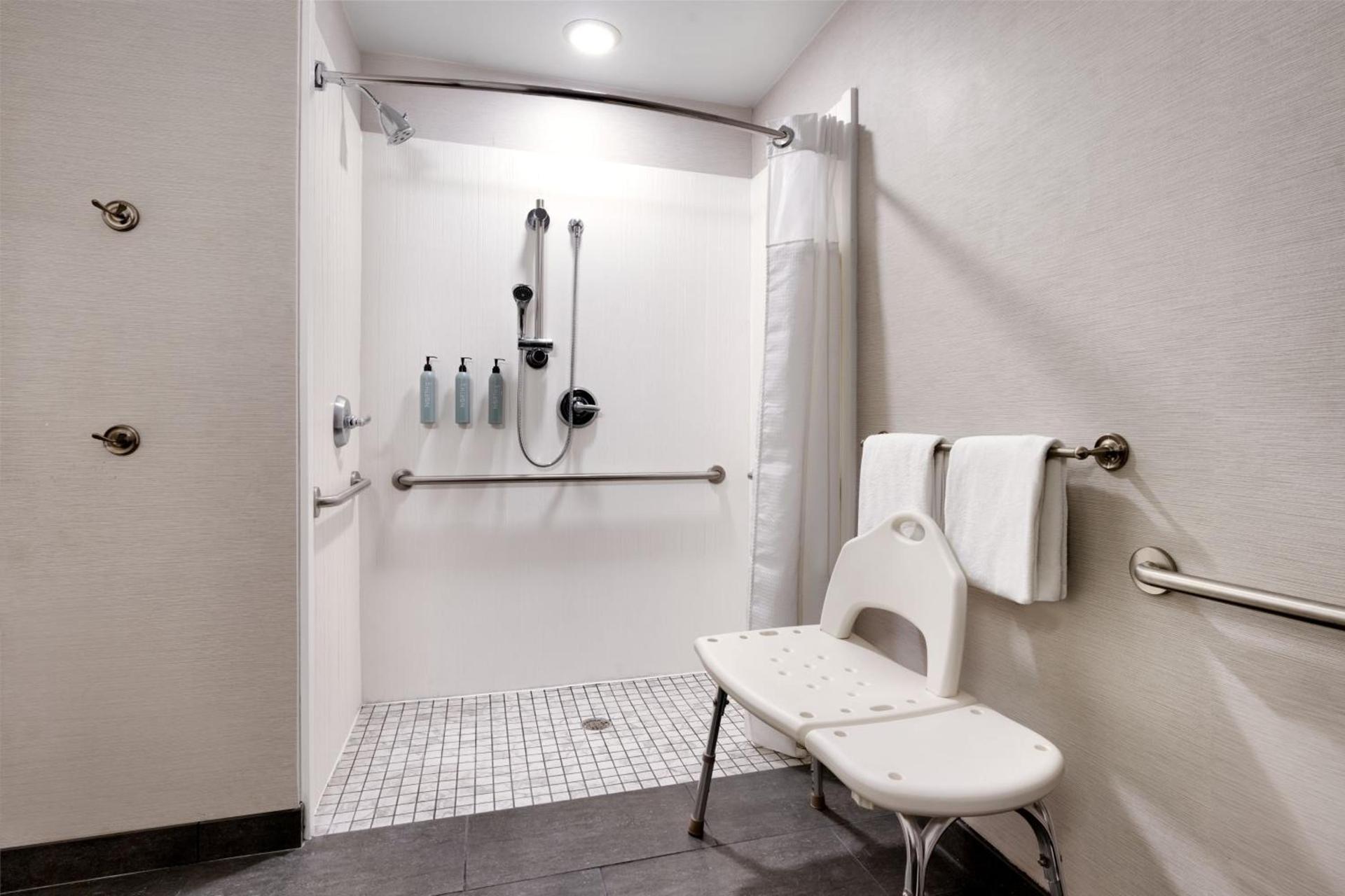 Courtyard by Marriott Johnson City photo 15
