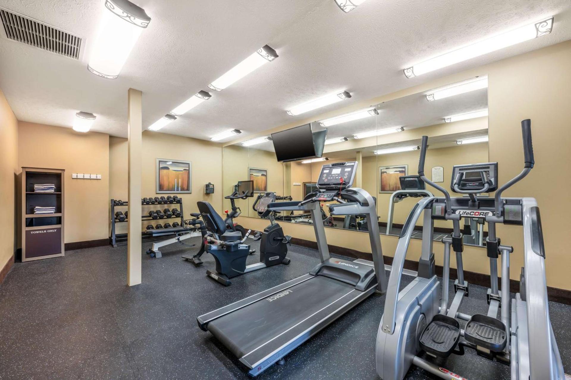 Best Western Plus Grand Island Inn and Suites photo 7
