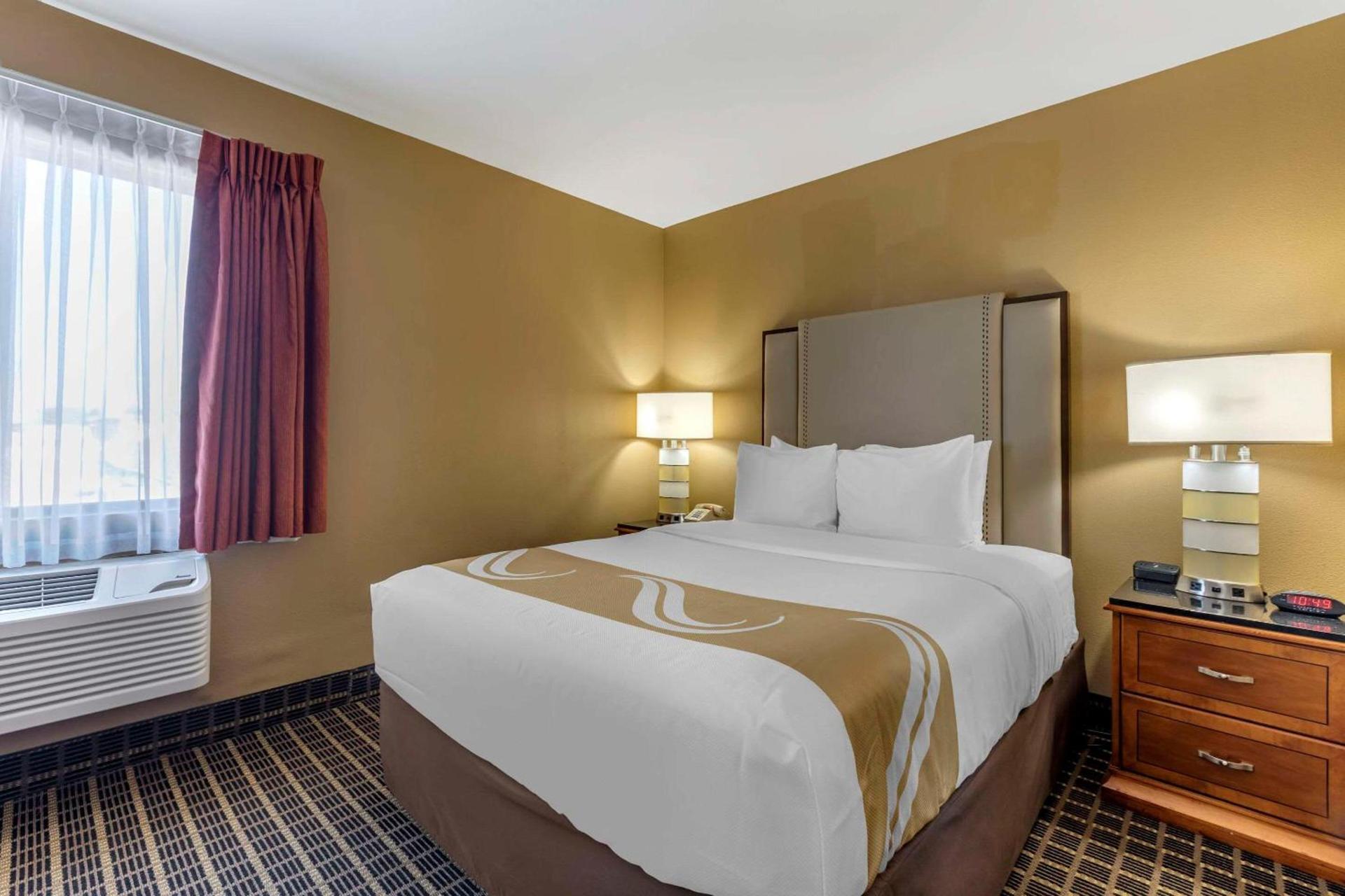 Quality Inn & Suites Westminster Seal Beach photo 25