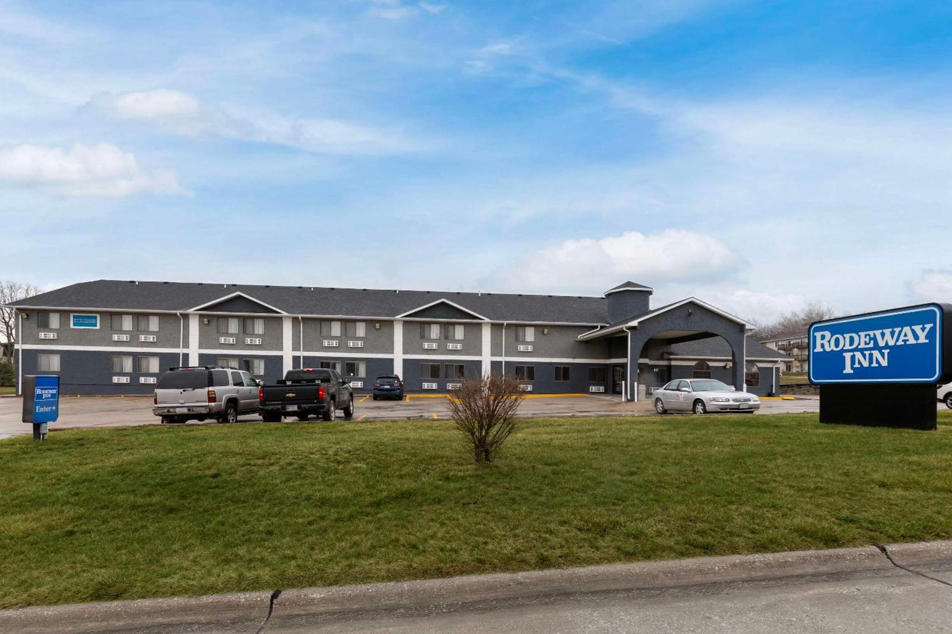 Rodeway Inn Red Oak photo 3
