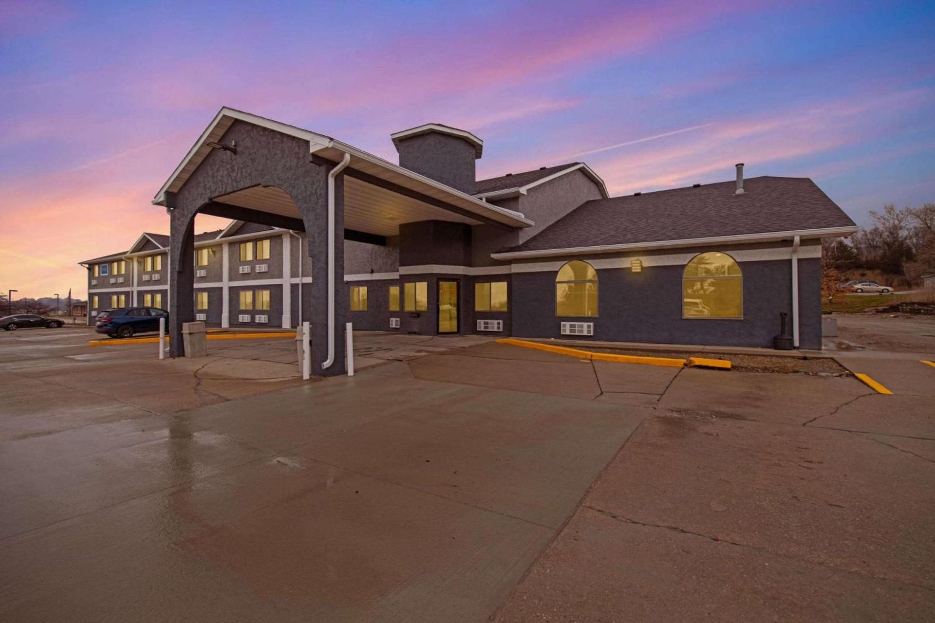 Rodeway Inn Red Oak photo 6