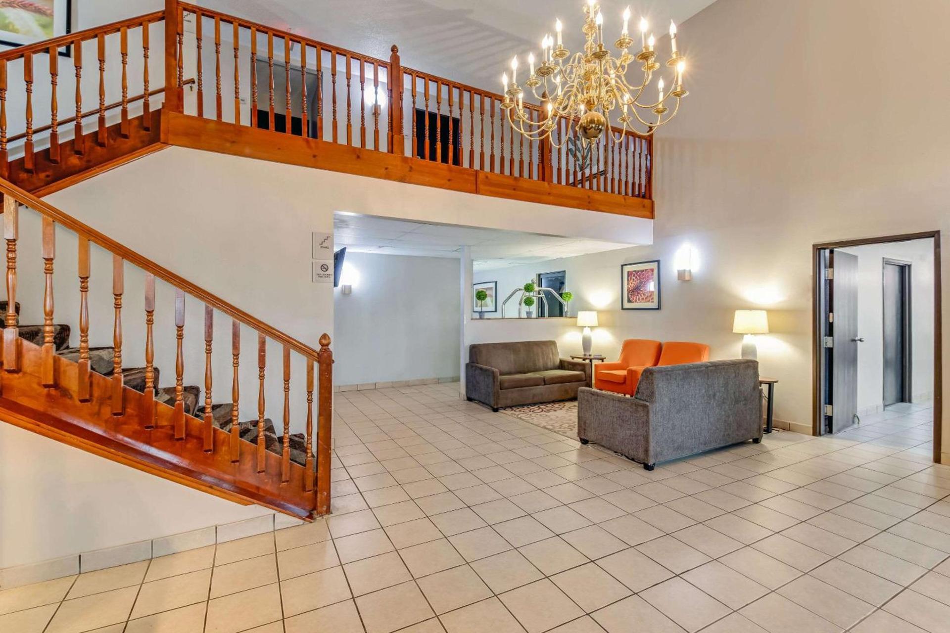 Rodeway Inn Red Oak photo 8