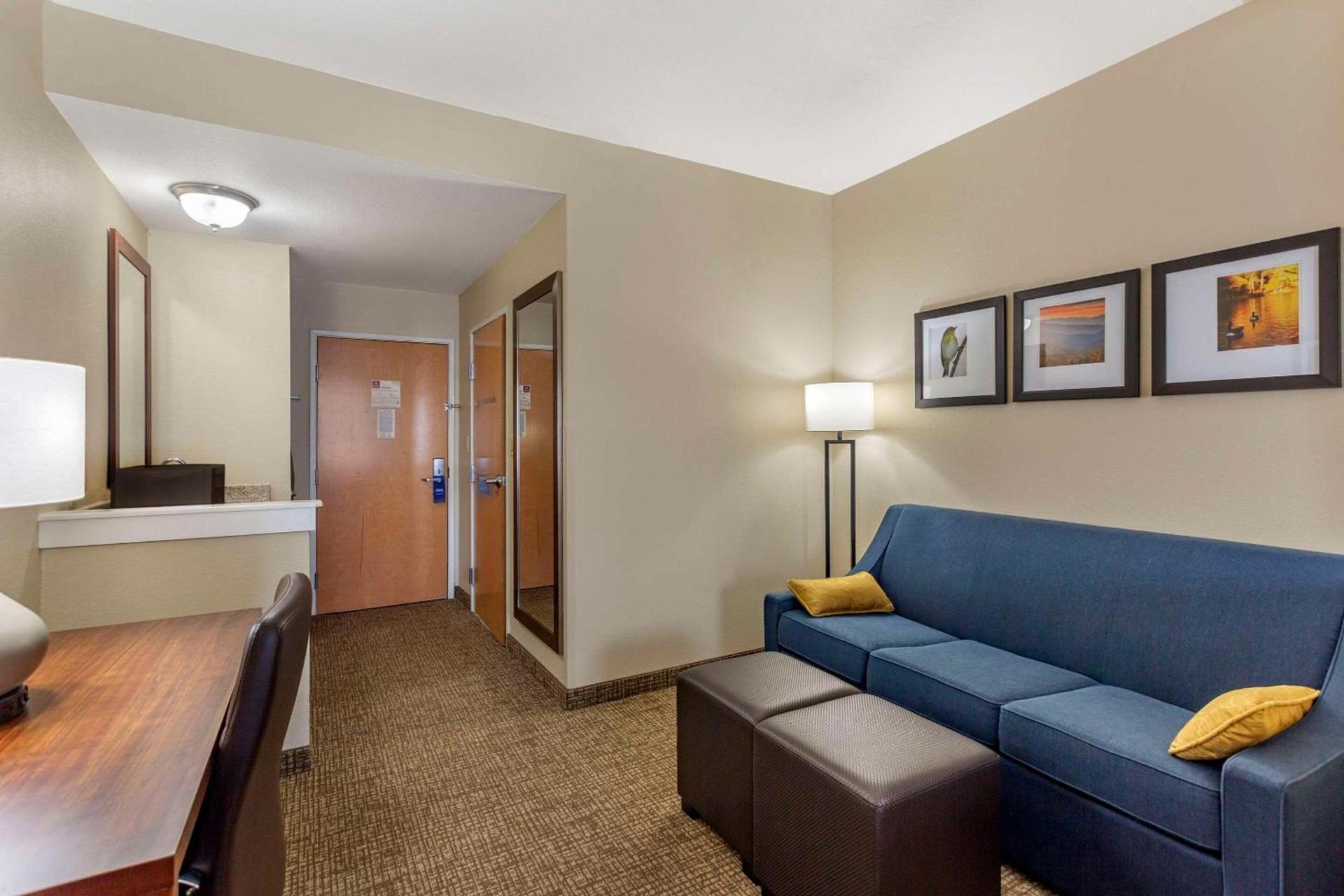 Comfort Suites Goodlettsville Rivergate photo 32