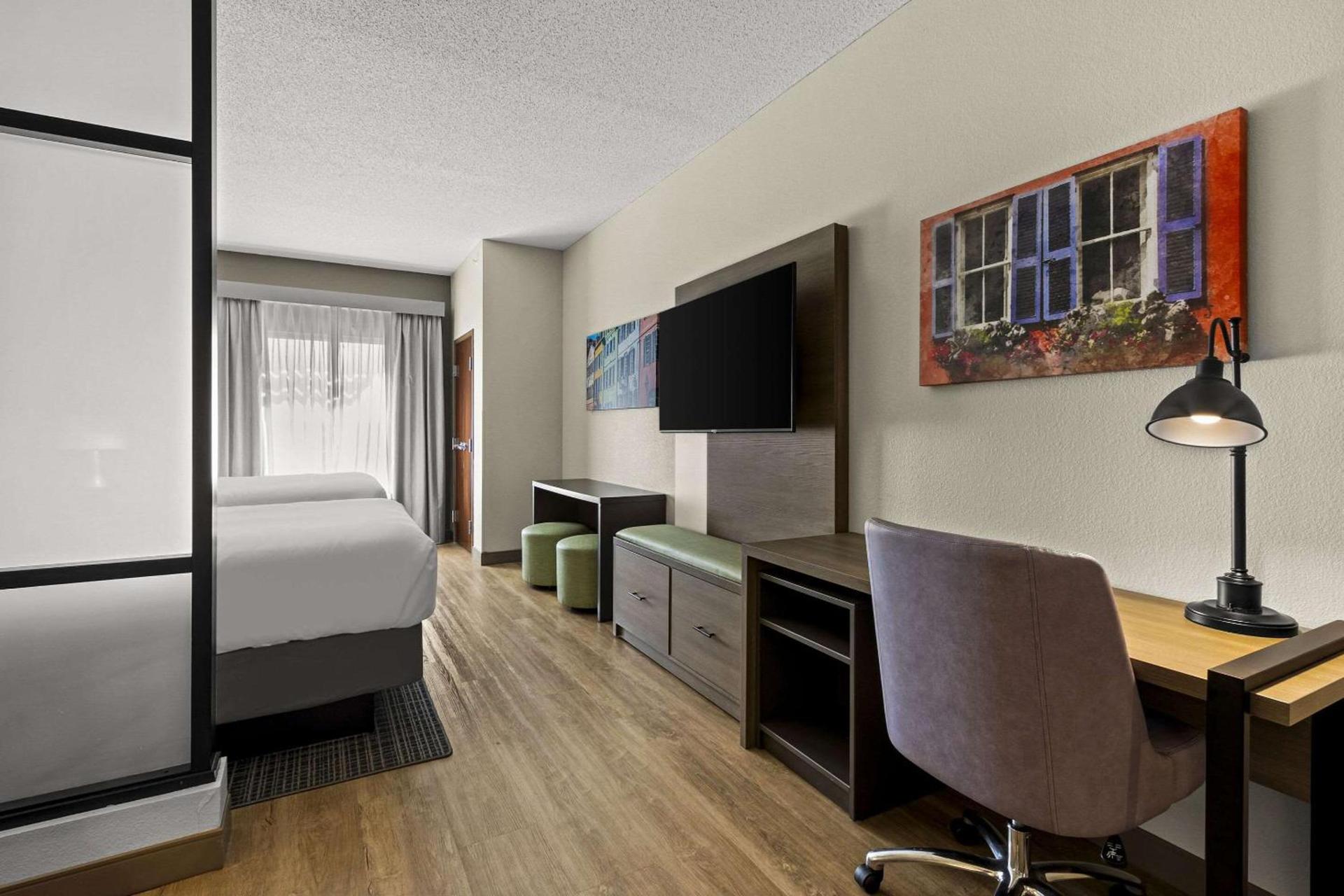 Comfort Suites Charleston West Ashley photo 22