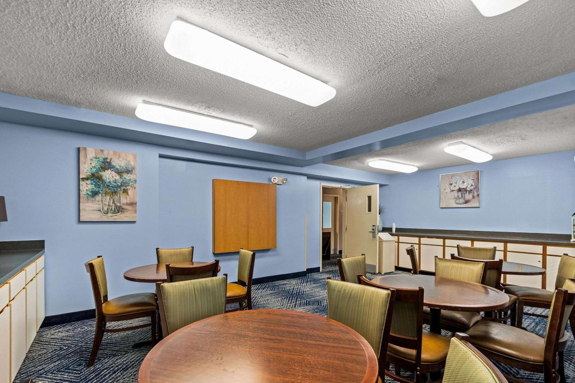 Suburban Studios Sterling - Washington Dulles photo 24