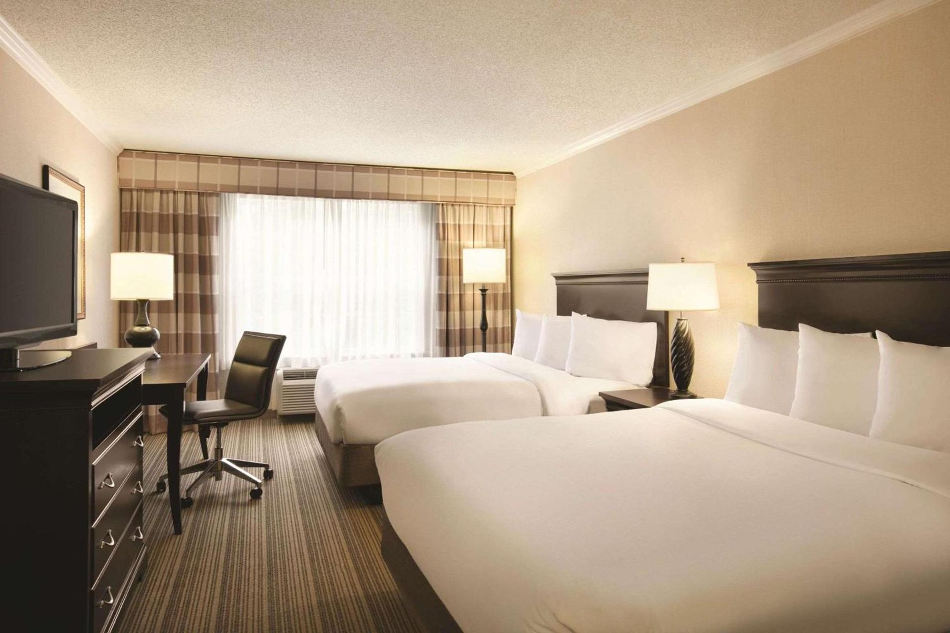 Country Inn & Suites By Radisson, Atlanta Airport North, GA photo 4