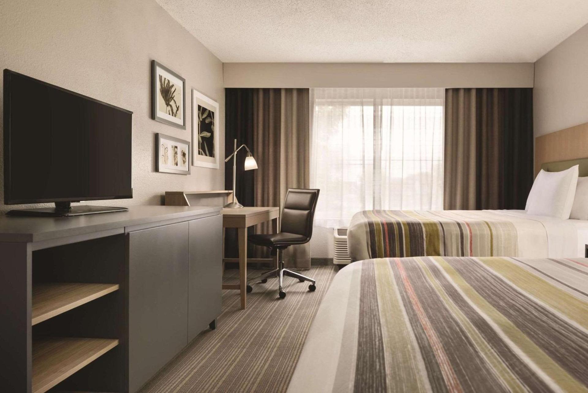 Country Inn & Suites by Radisson, Indianapolis South, IN photo 5