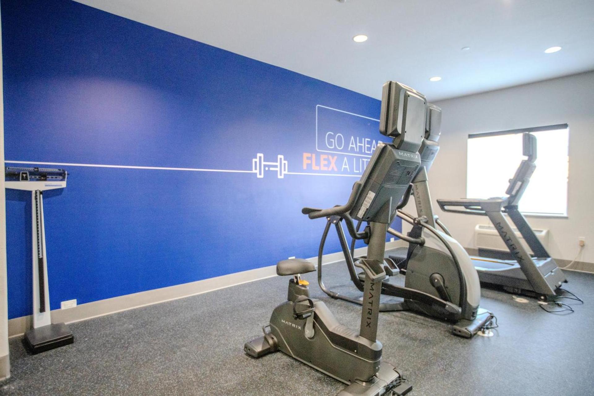 Holiday Inn Express & Suites Cleveland by IHG photo 50