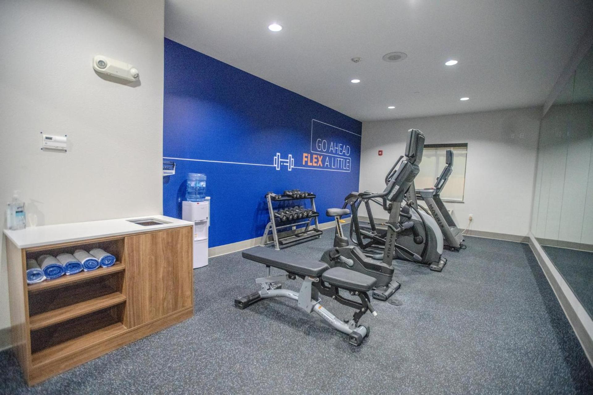 Holiday Inn Express & Suites Cleveland by IHG photo 55
